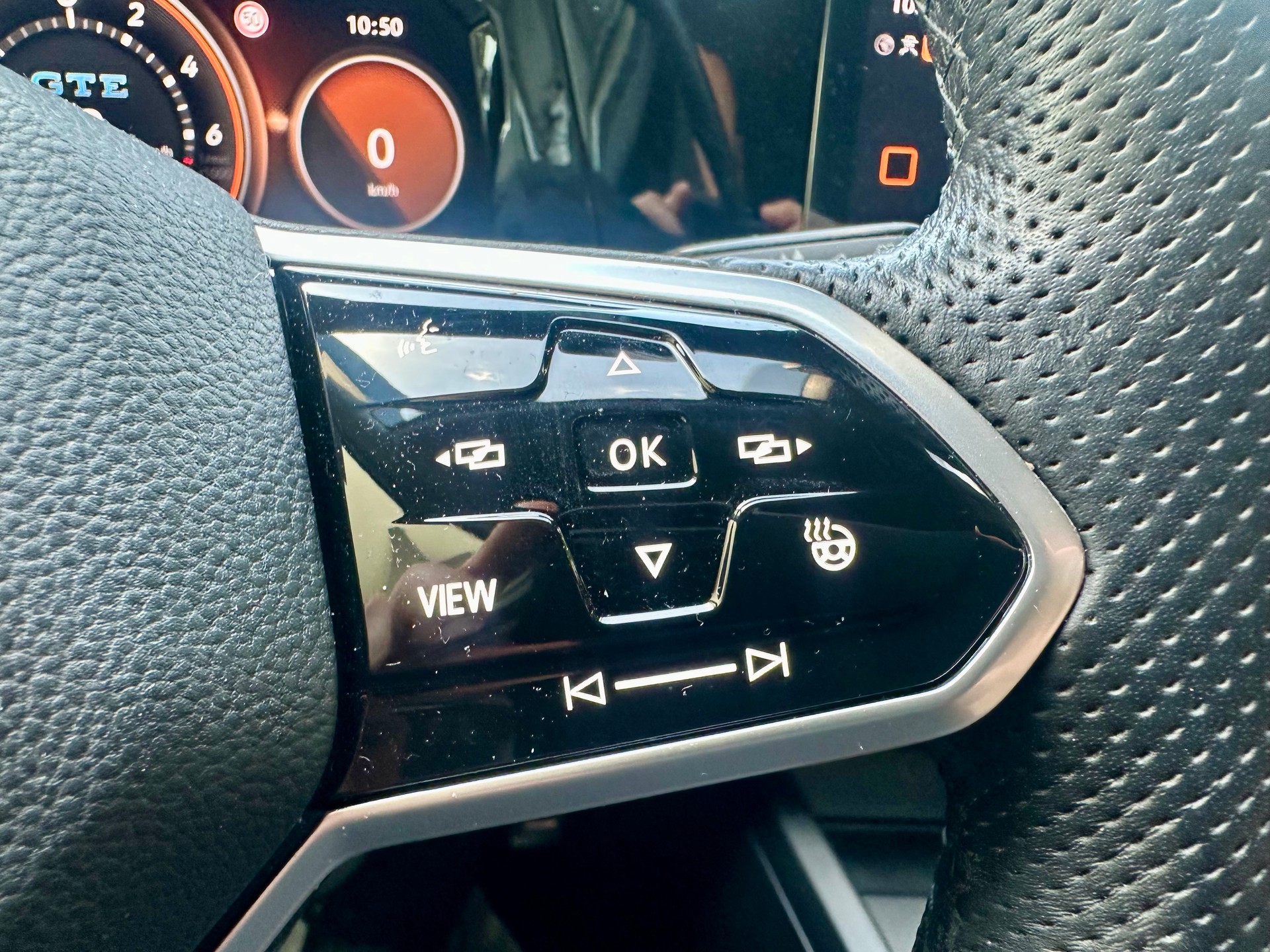 VW Golf 1.4 TSI PHEV GTE-image-10