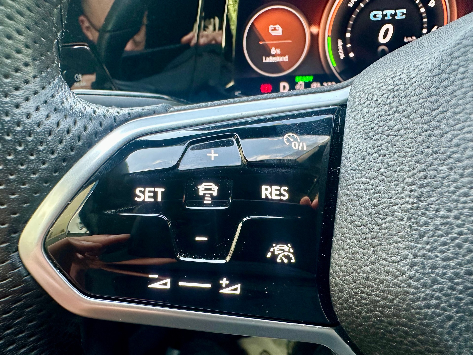 VW Golf 1.4 TSI PHEV GTE-image-9