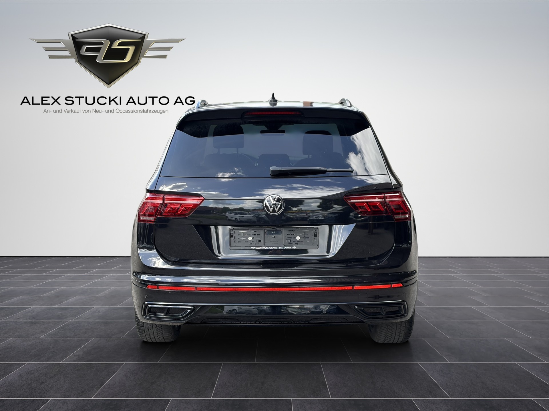 VW Tiguan 2.0 TDI SCR R-Line 4Motion DSG-image-5