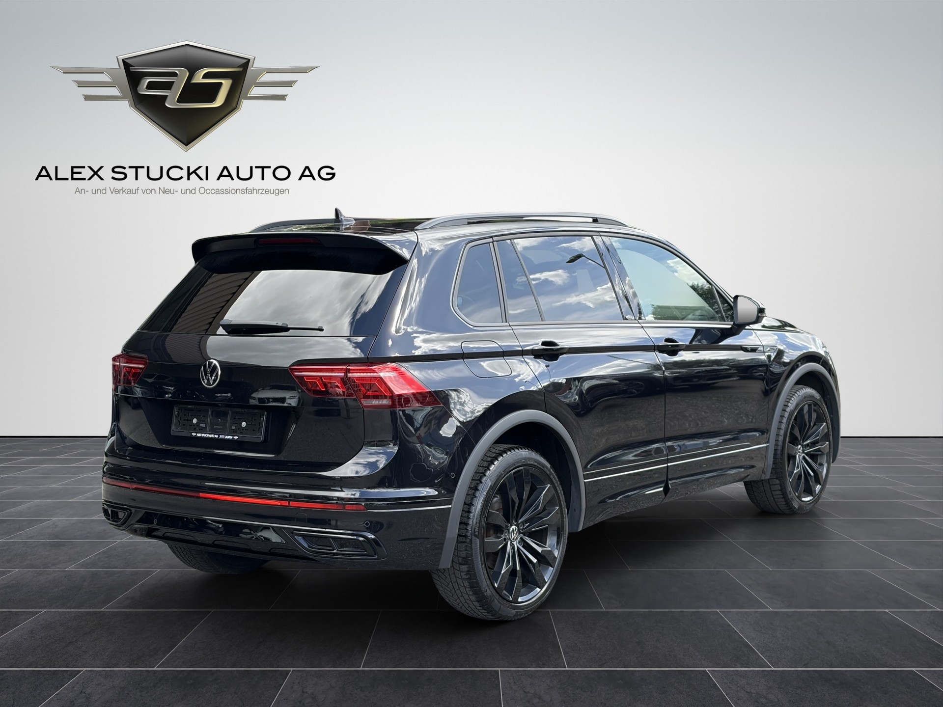 VW Tiguan 2.0 TDI SCR R-Line 4Motion DSG-image-7
