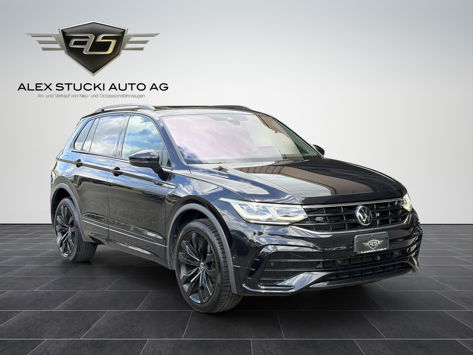VW Tiguan 2.0 TDI SCR R-Line 4Motion DSG-image-0