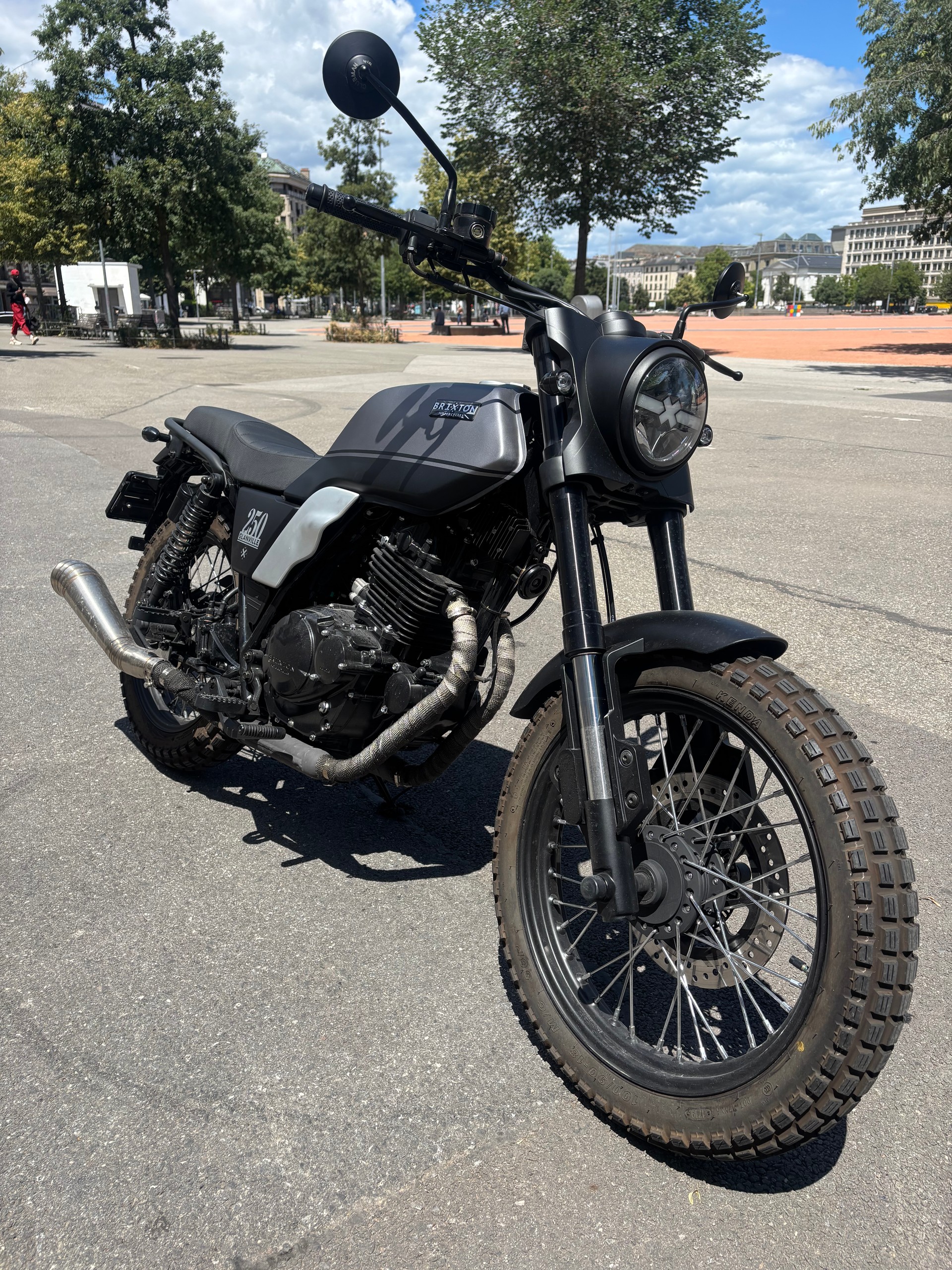 BRIXTON Glanville 250X-image-1