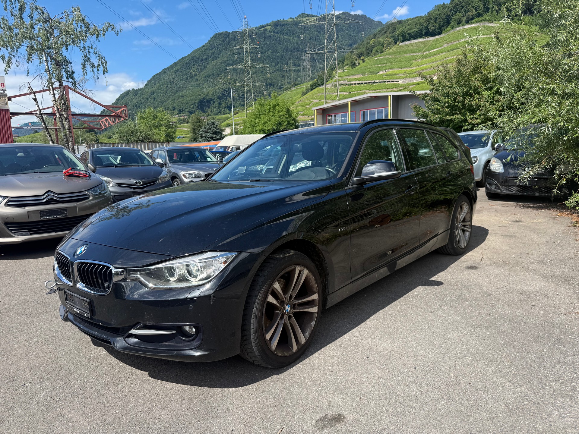 BMW 320d xDrive Touring Steptronic-image-1