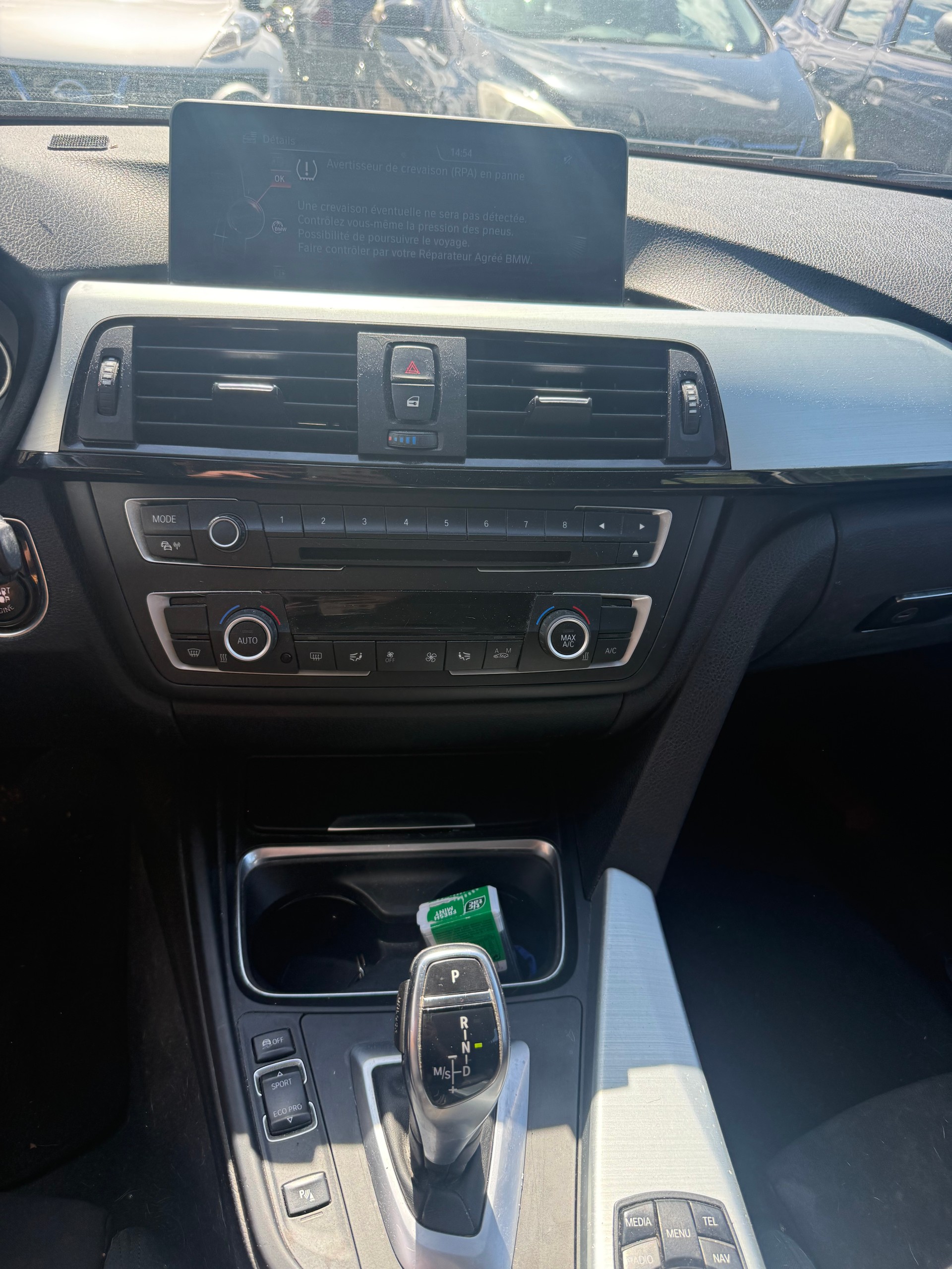BMW 320d xDrive Touring Steptronic-image-5