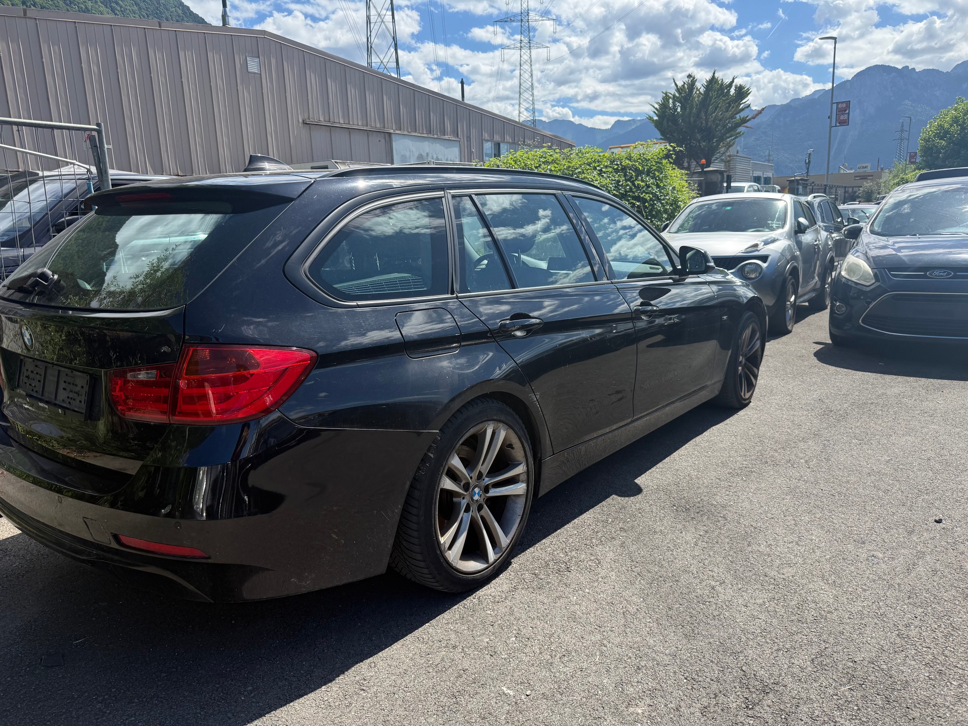 BMW 320d xDrive Touring Steptronic-image-3