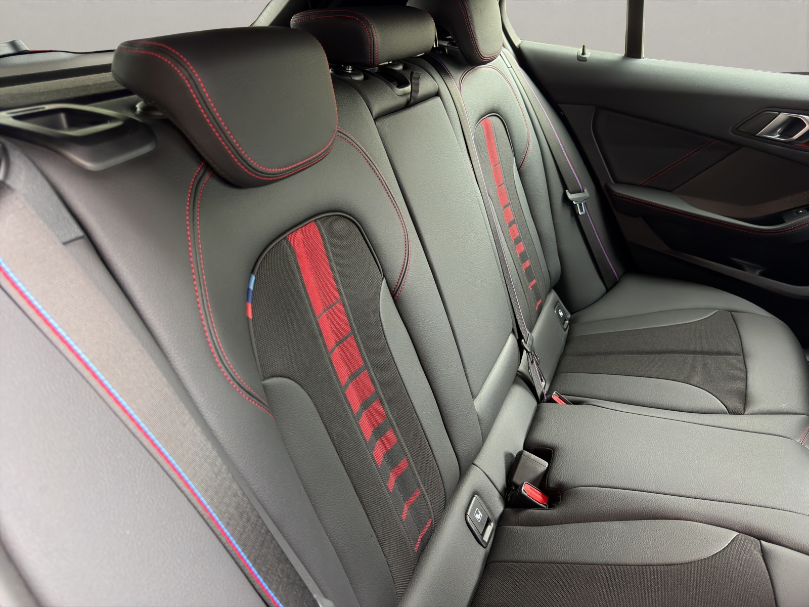 BMW 128ti M Sport Pro Steptronic-image-15