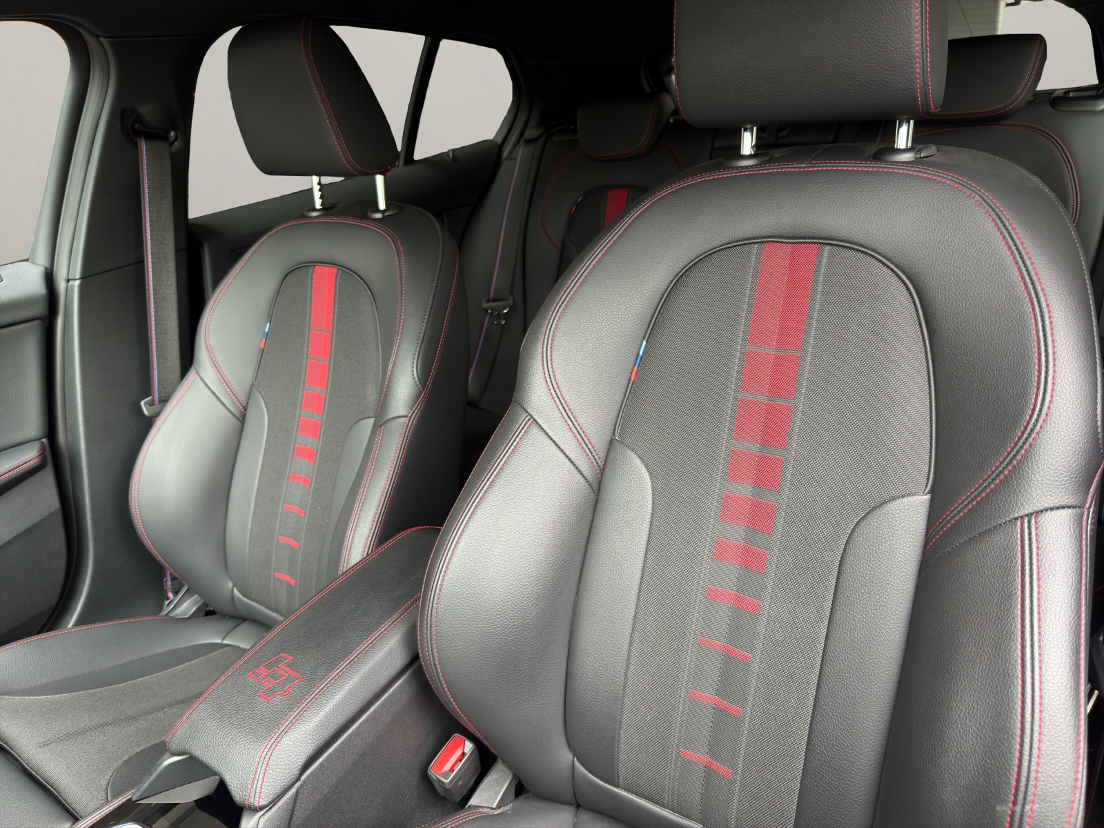 BMW 128ti M Sport Pro Steptronic-image-13