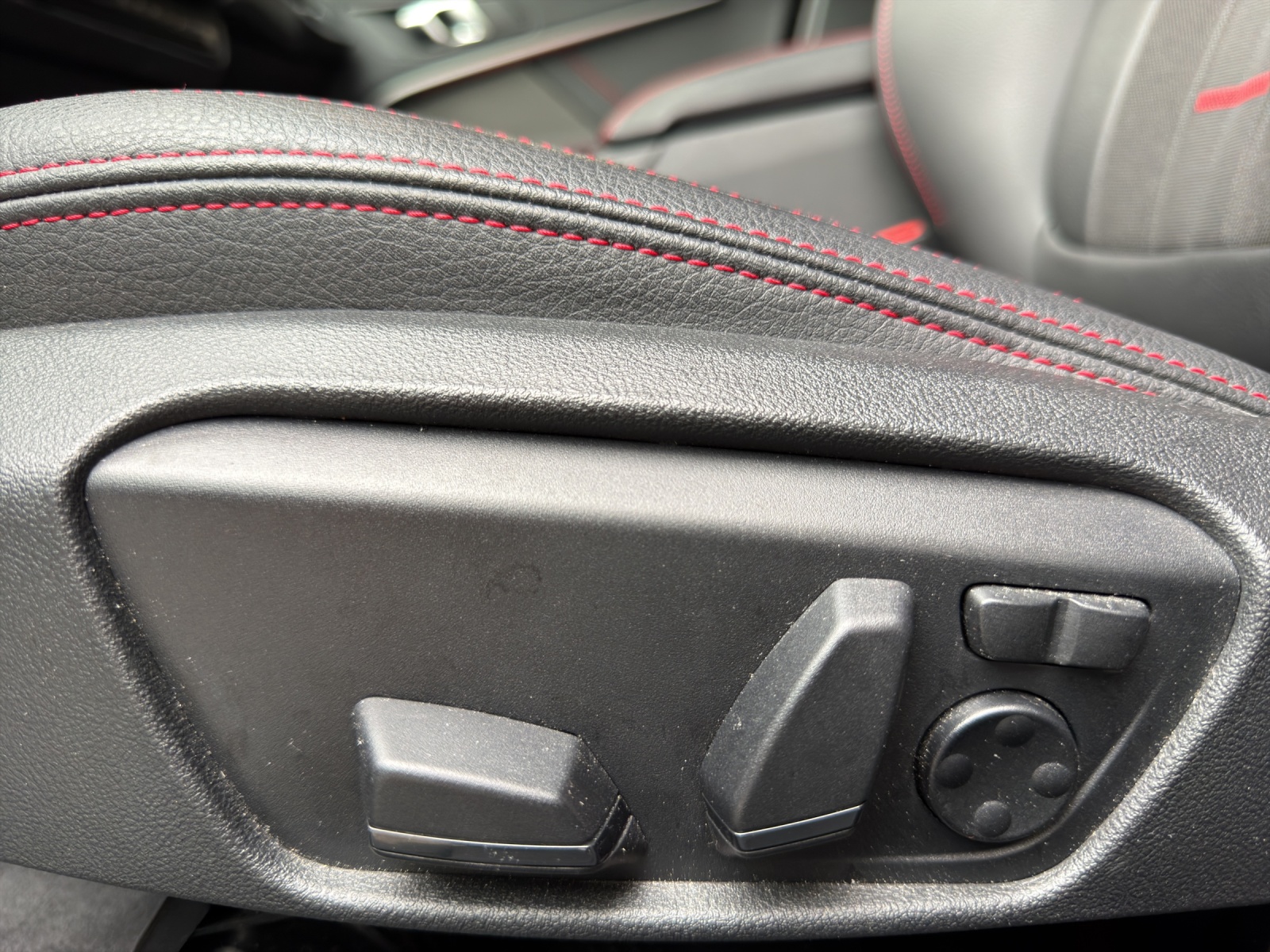 BMW 128ti M Sport Pro Steptronic-image-14