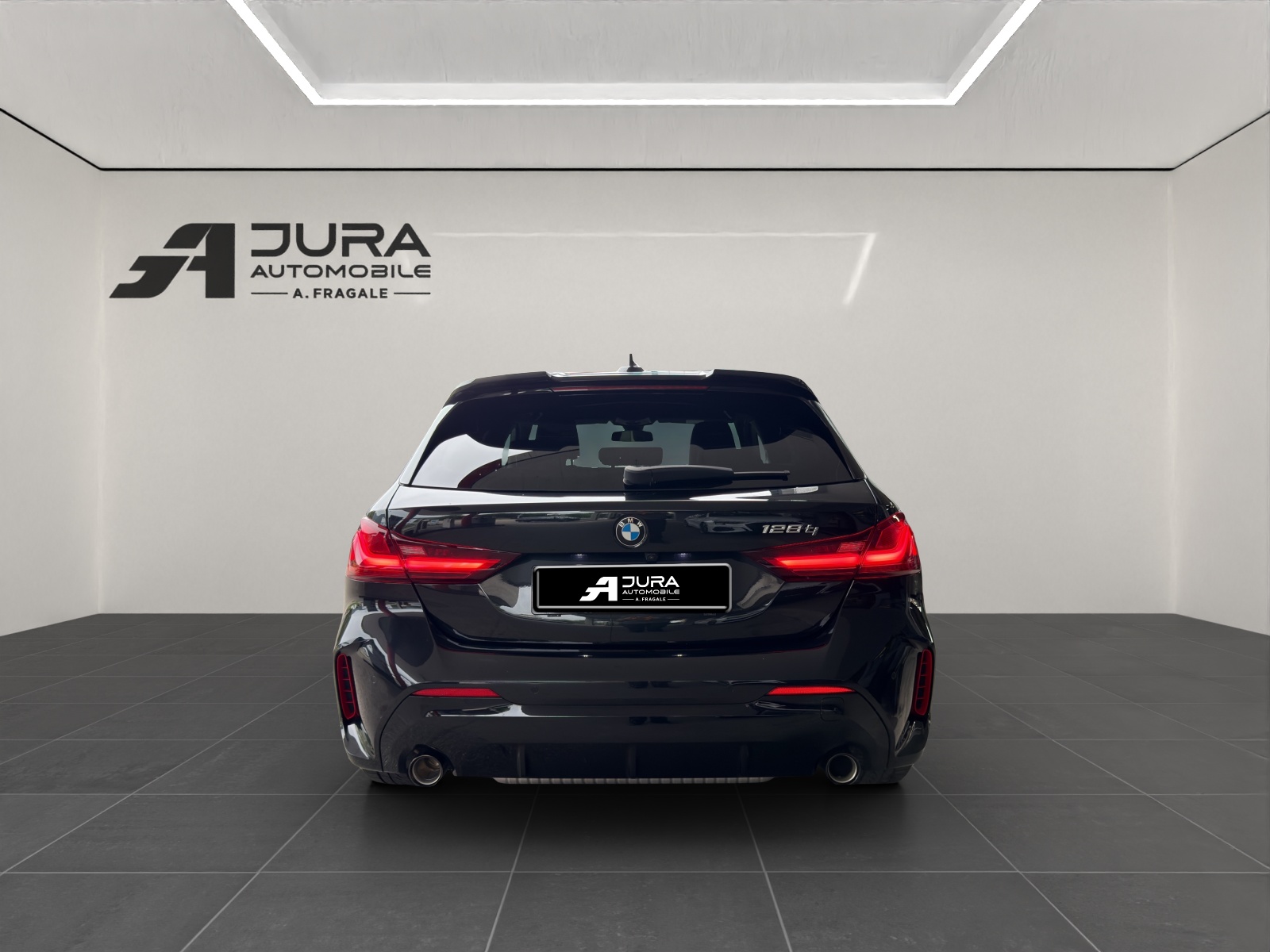 BMW 128ti M Sport Pro Steptronic-image-5