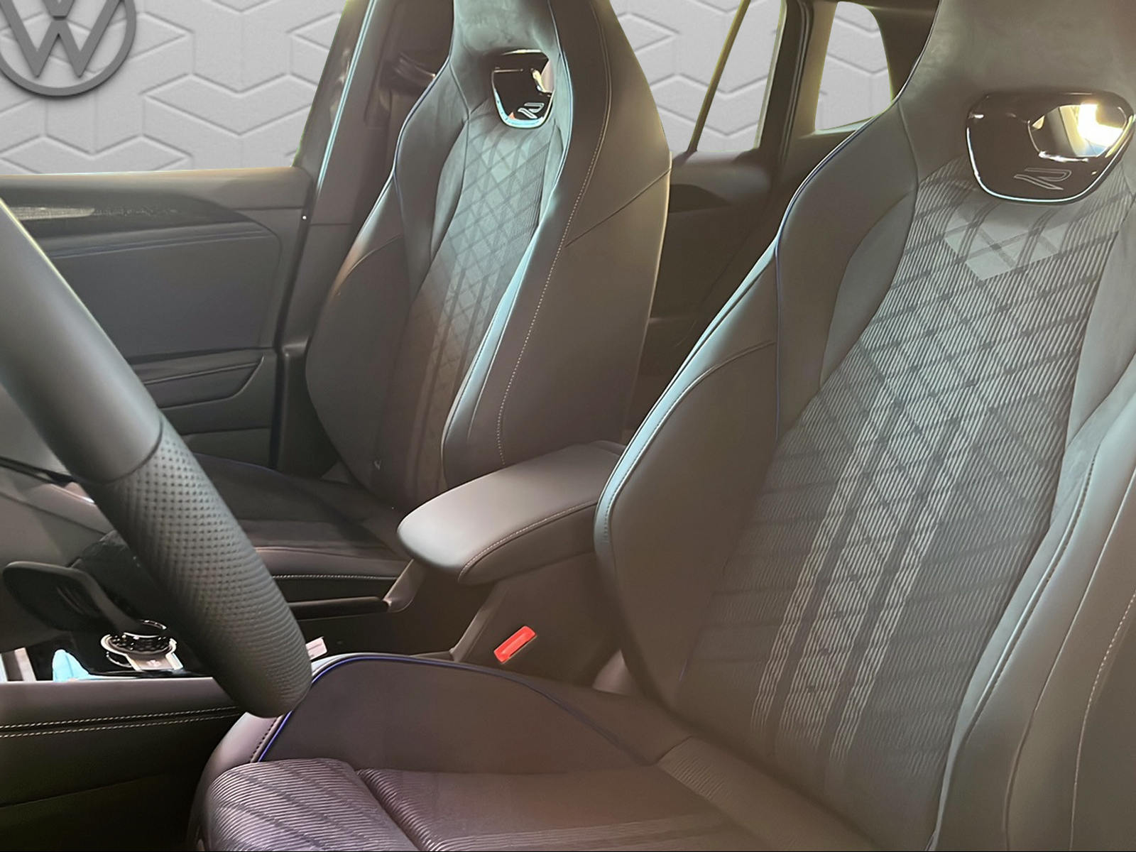 VW Tiguan 2.0 TSI DSG R-Line United 4Motion-image-6