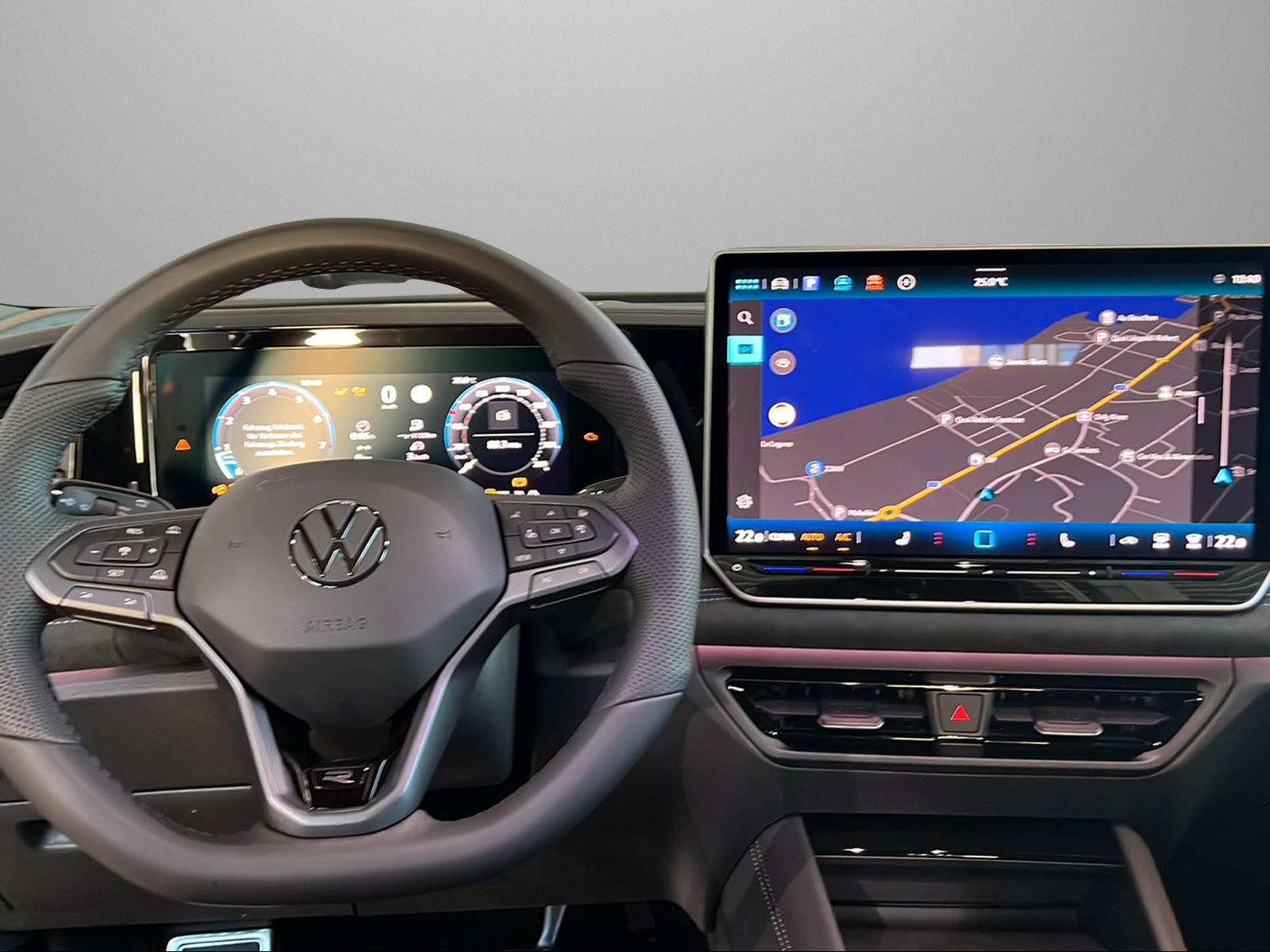 VW Tiguan 2.0 TSI DSG R-Line United 4Motion-image-9
