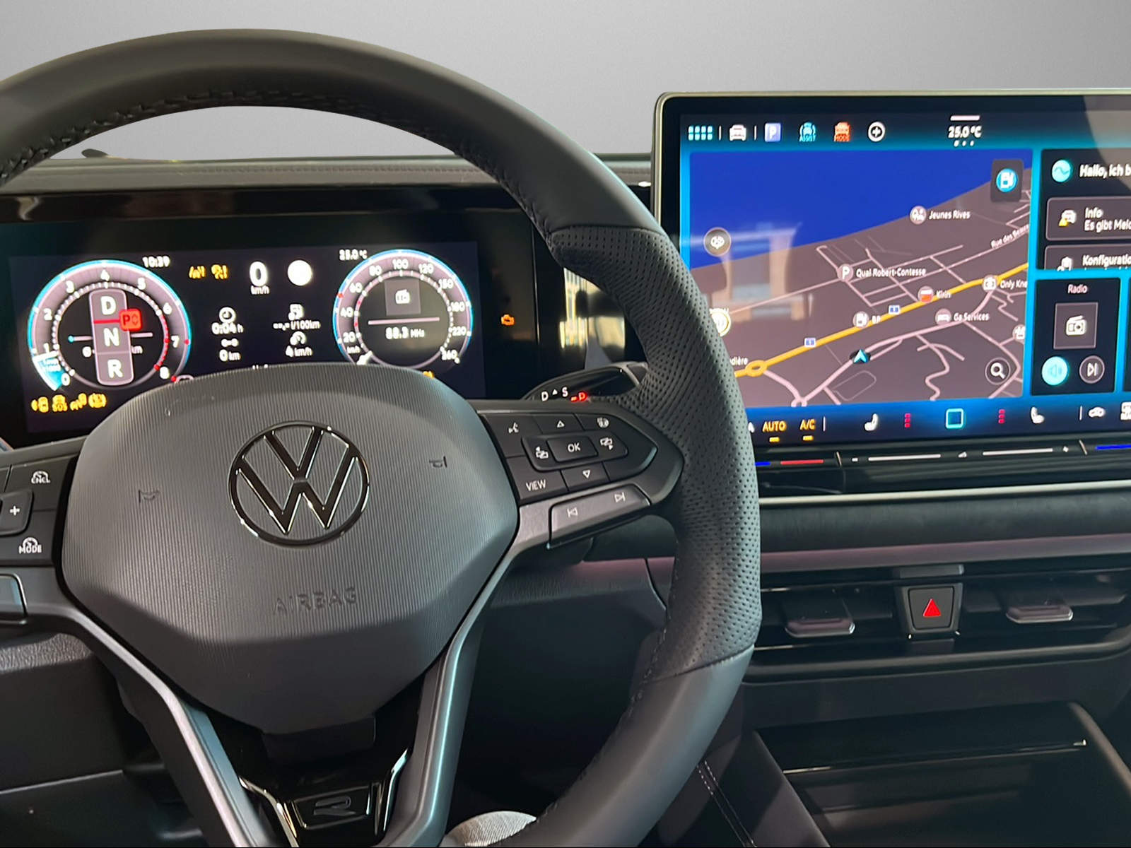 VW Tiguan 2.0 TSI DSG R-Line United 4Motion-image-7