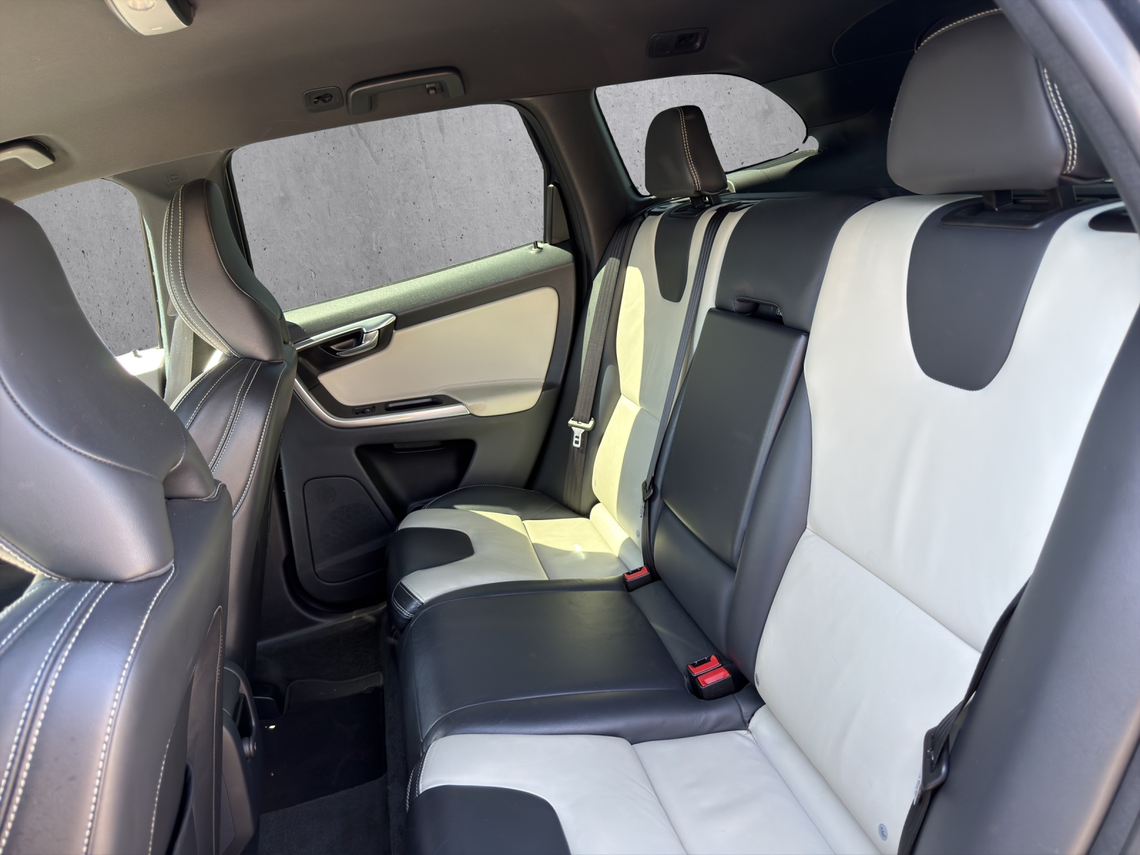 VOLVO XC60 T6 AWD Summum Geartronic-image-14