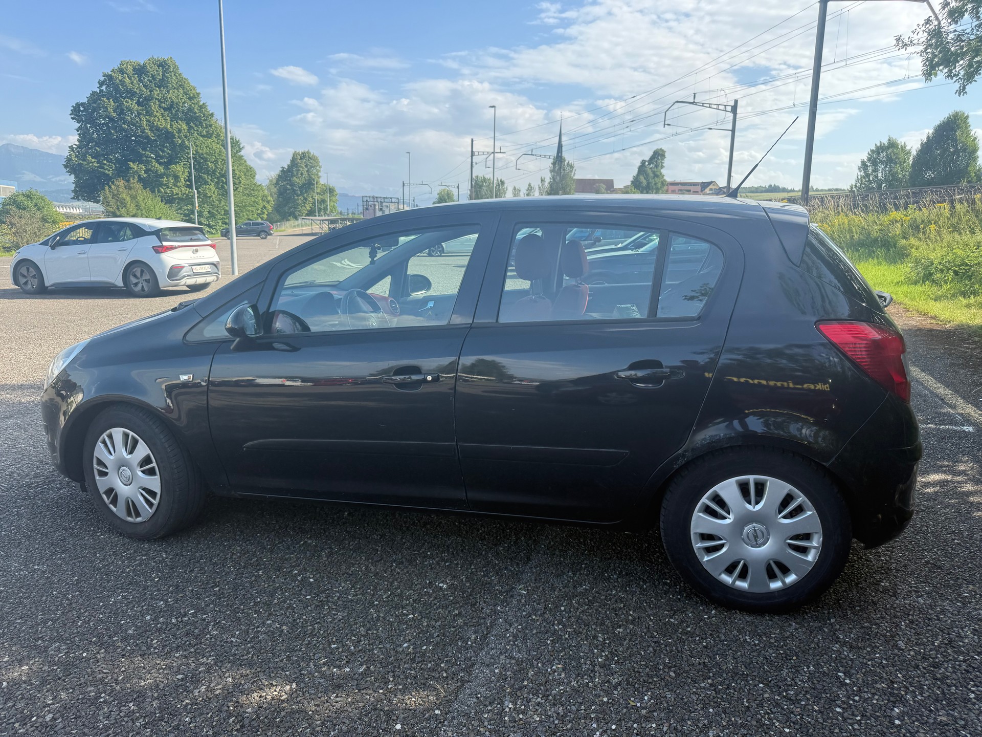 OPEL Corsa 1.2 TP Enjoy-image-1