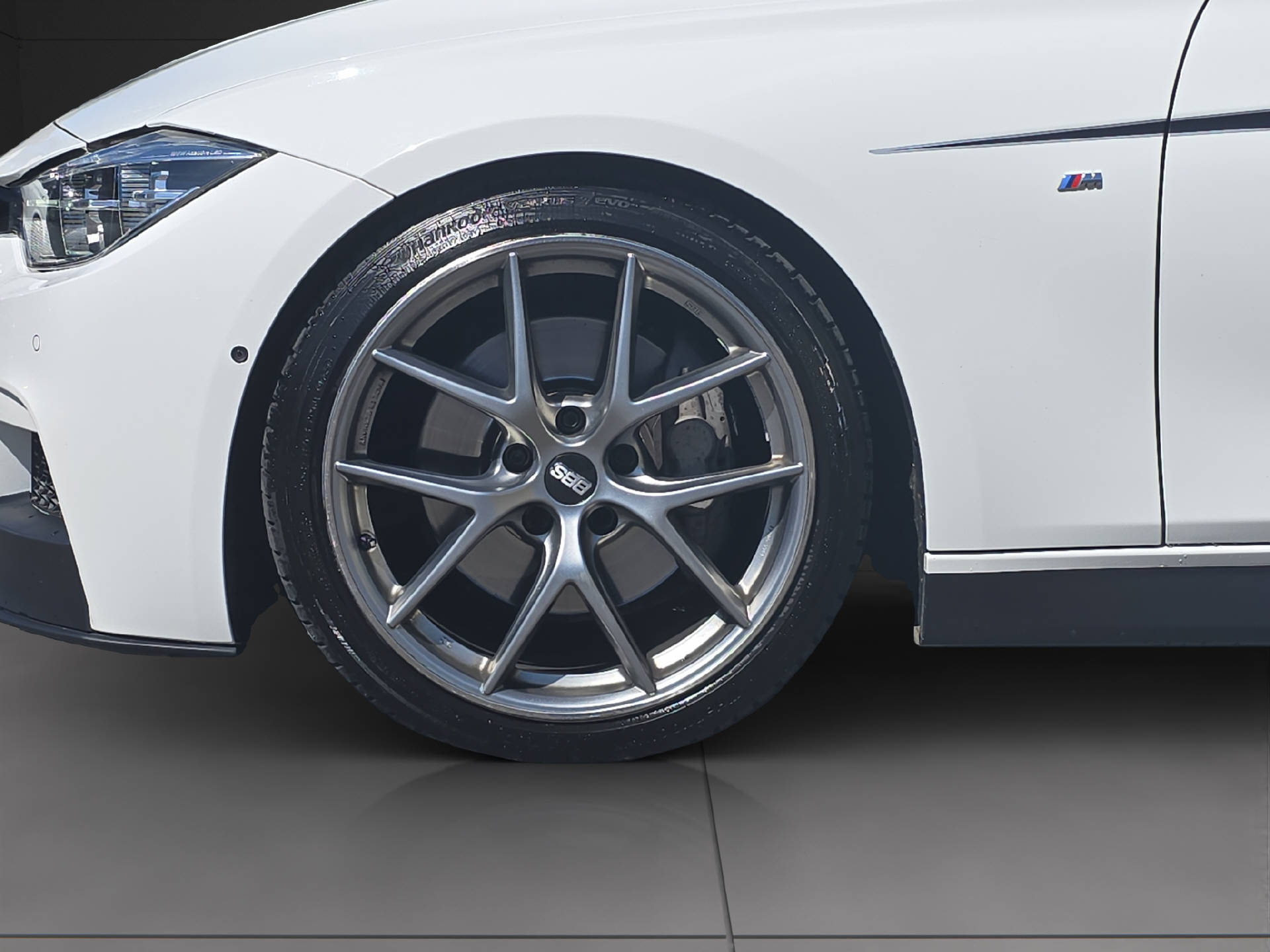 BMW 340i xDrive Touring M Sport ** Power & Sound // Frisch ab MFK // 12 Monate GARANTIE **-image-17