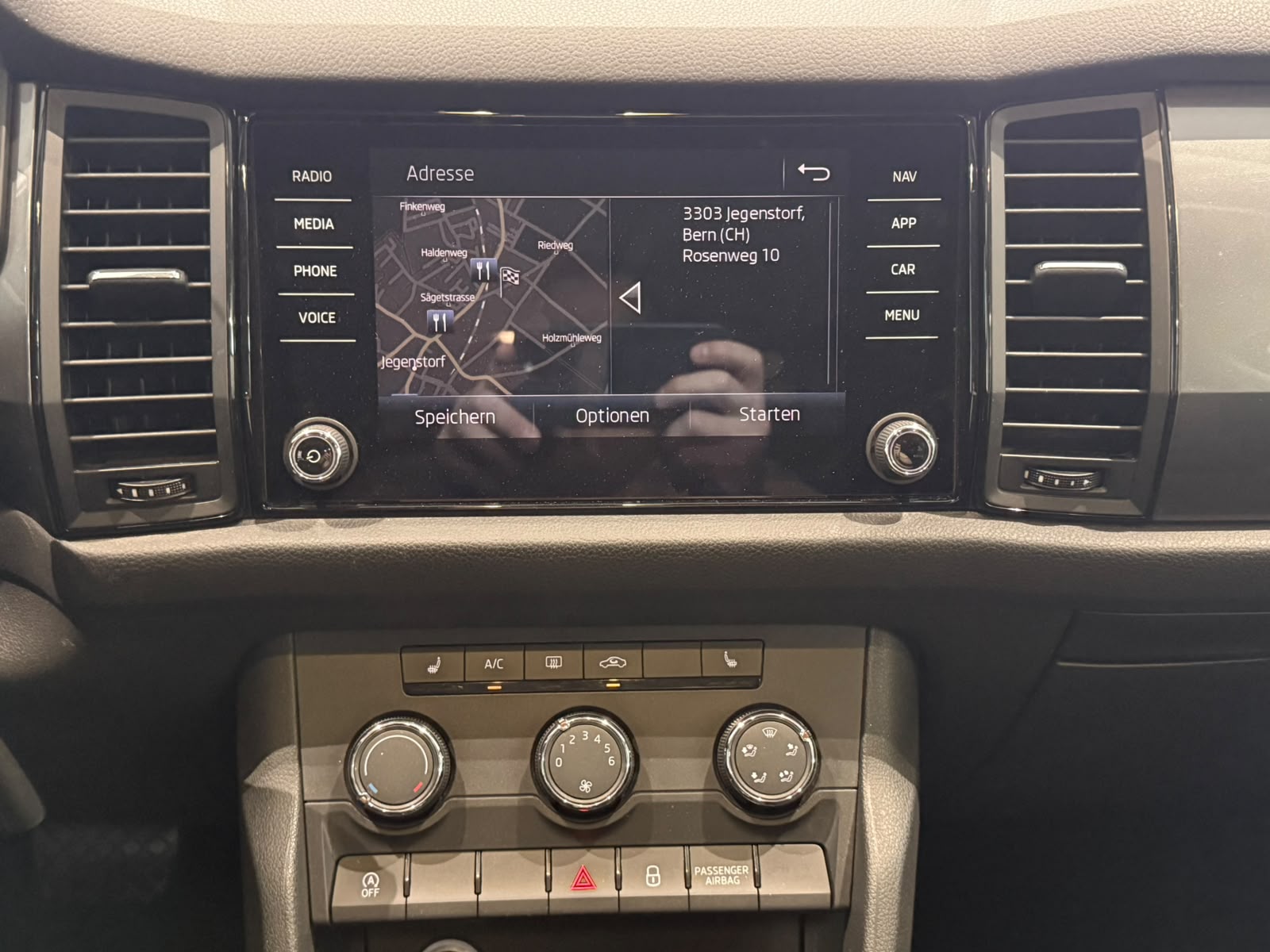 SKODA Kodiaq 1.4 TSI Active DSG 4x4-image-11