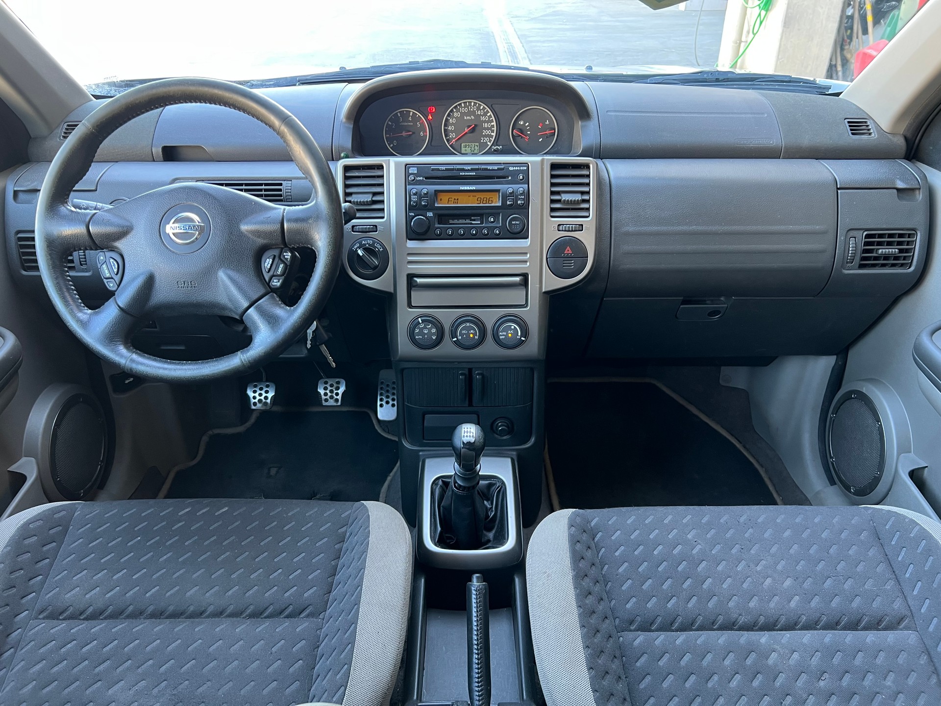 NISSAN X-Trail 2.2 DCI Columbia 4WD-image-12