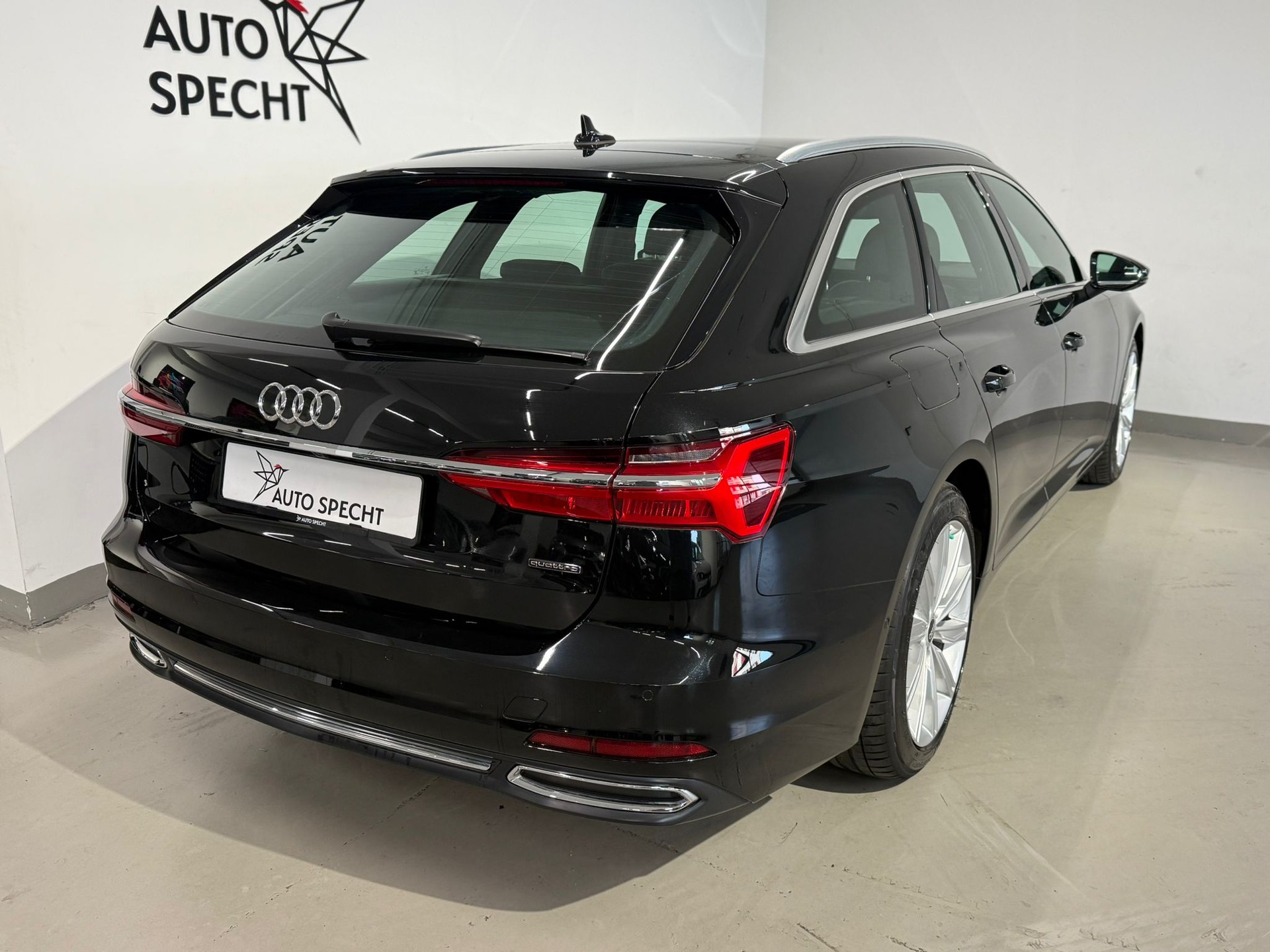 AUDI A6 Avant 45 TFSI Sport S-tronic quattro-image-4