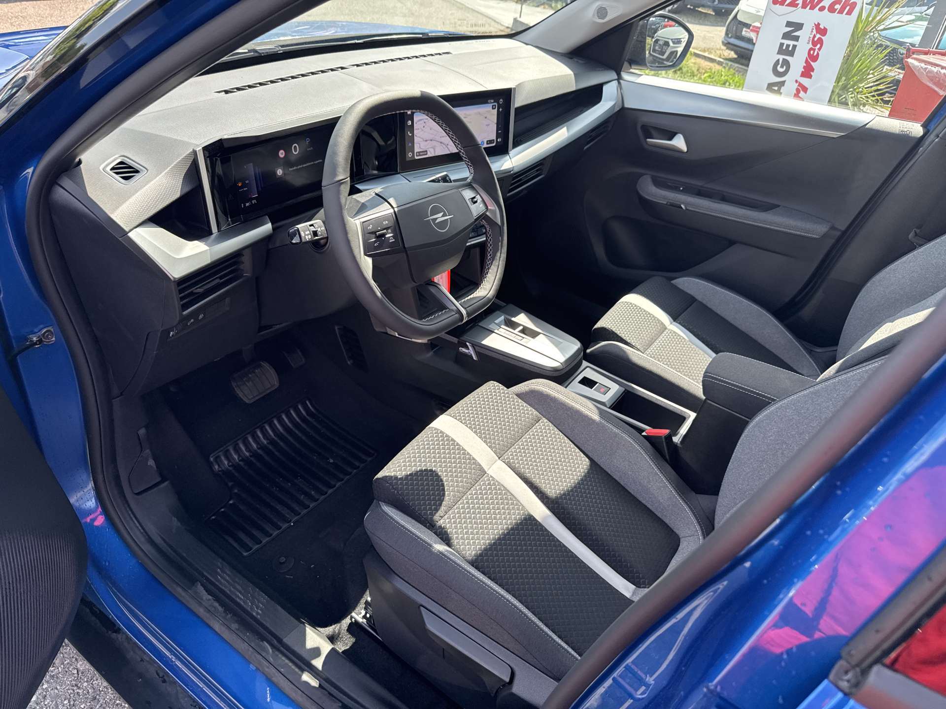 OPEL Frontera 1.2i MHEV Ultimate Automat-image-5