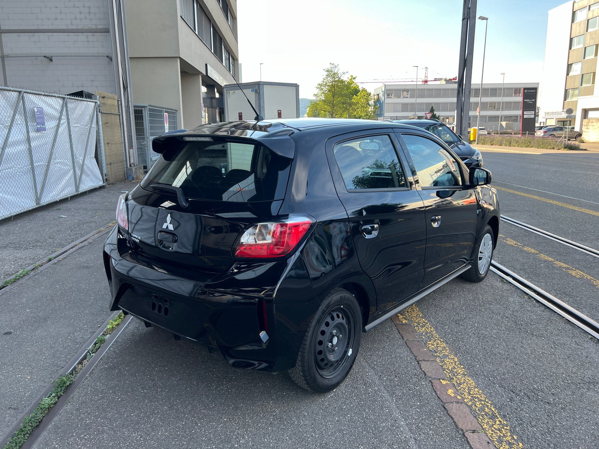 MITSUBISHI Space Star 1.2 CVT Intense+-image-4