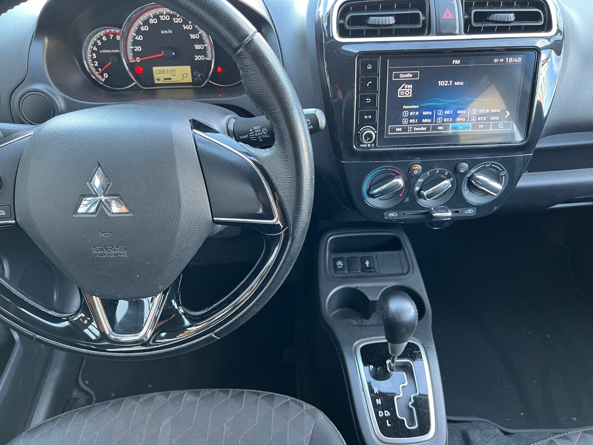 MITSUBISHI Space Star 1.2 CVT Intense+-image-11