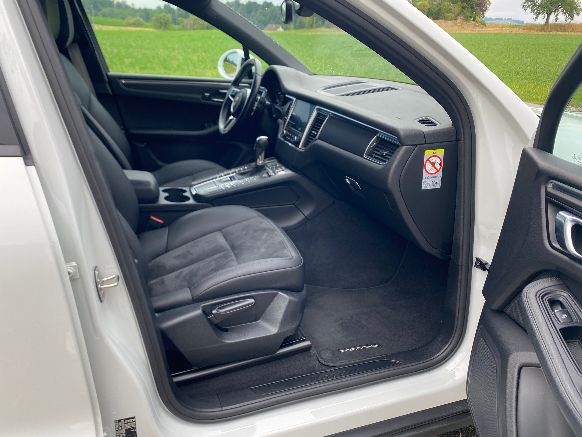 PORSCHE Macan PDK-image-14