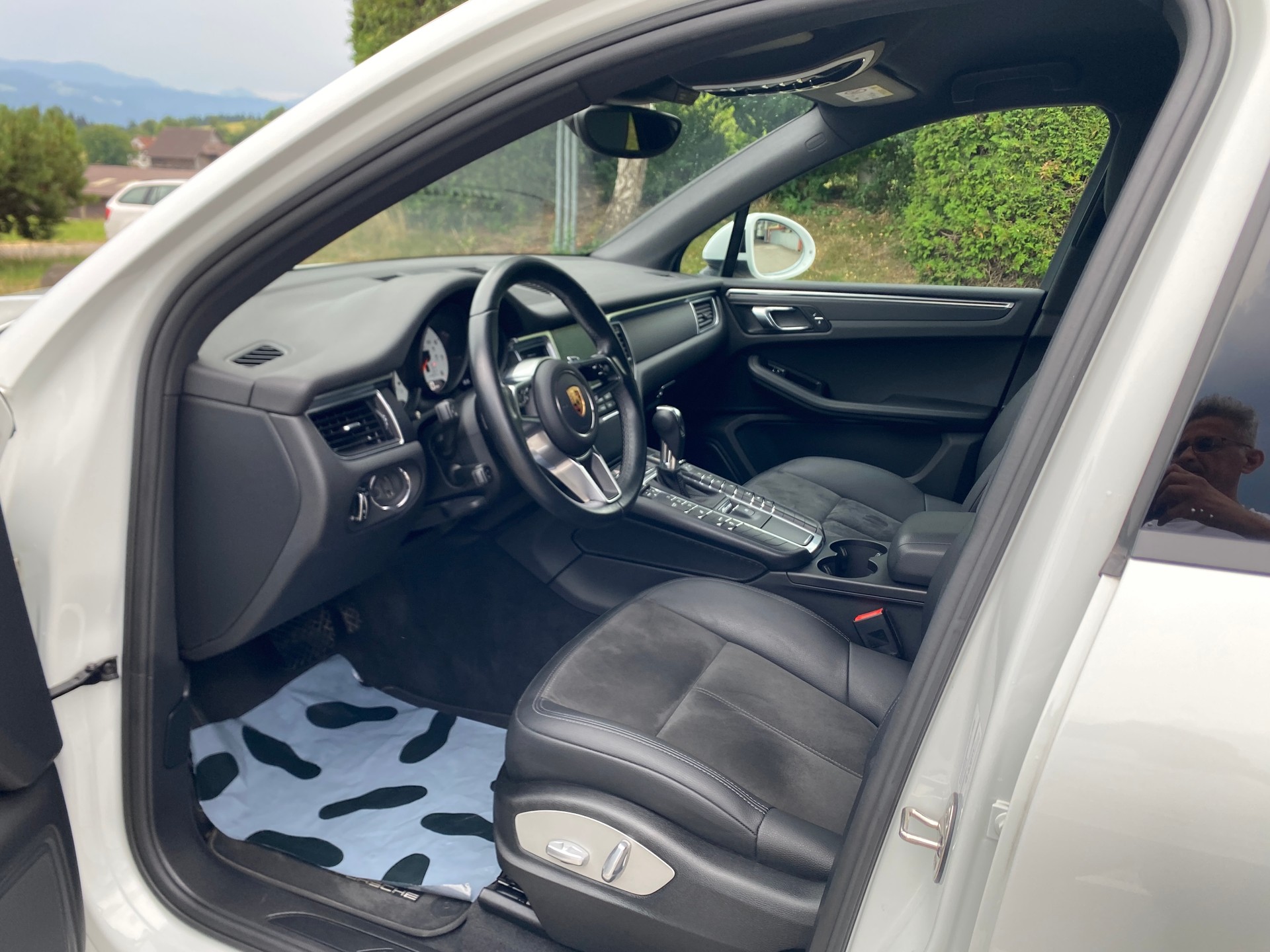 PORSCHE Macan PDK-image-12