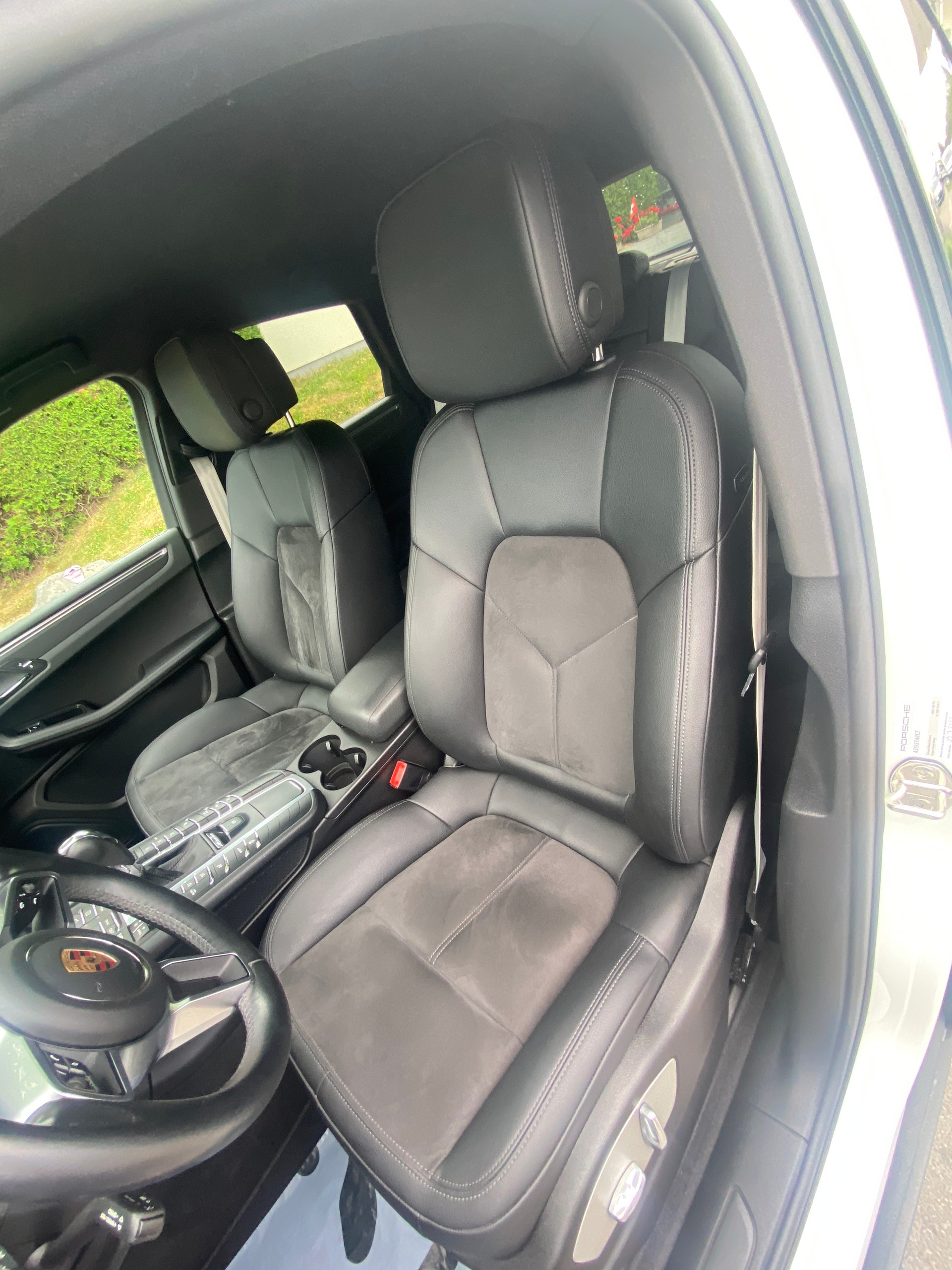 PORSCHE Macan PDK-image-13