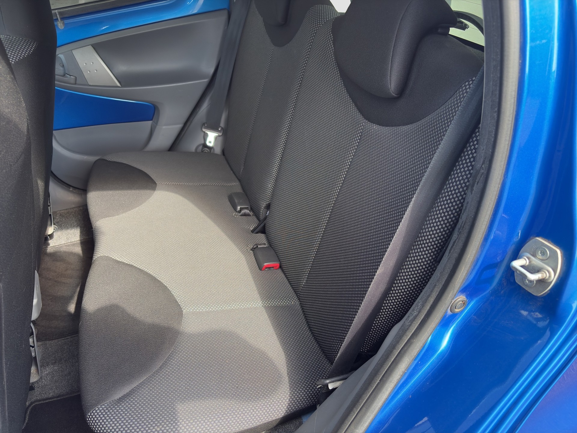 TOYOTA Aygo 1.0 Linea Luna-image-11