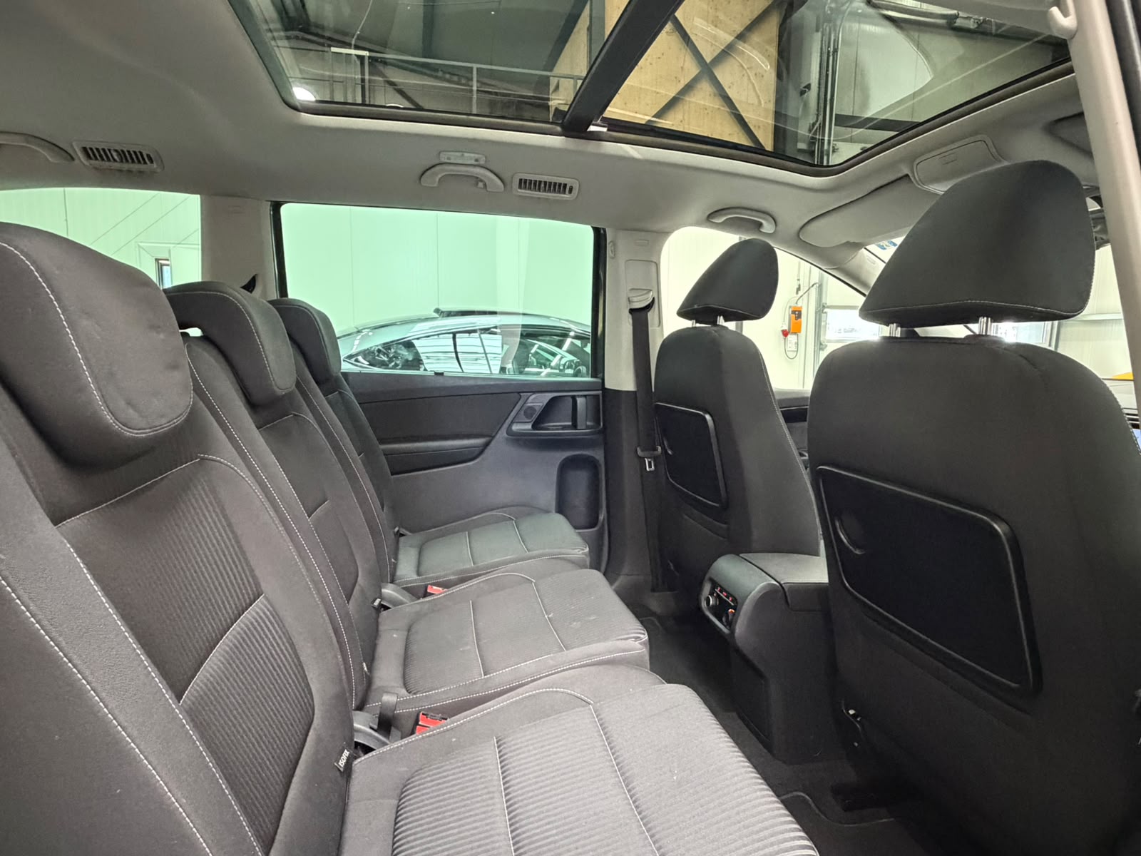 SEAT Alhambra 2.0 TDI Style Eco DSG-image-22