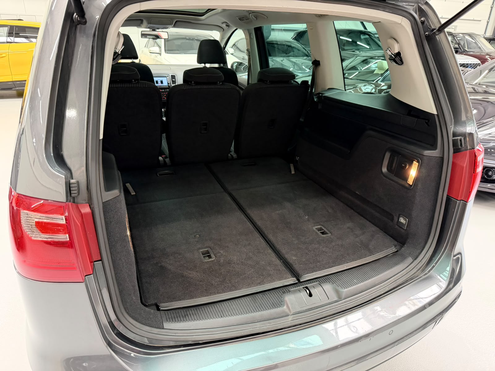 SEAT Alhambra 2.0 TDI Style Eco DSG-image-20