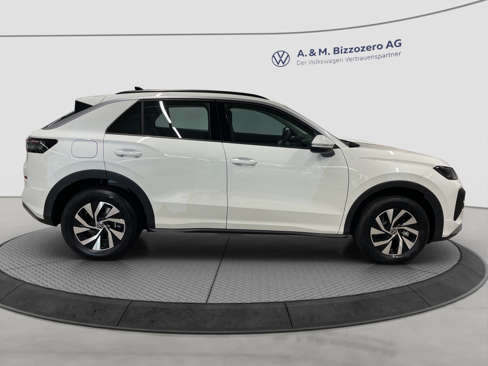 VW T-Roc 1.5 eTSI mHEV Trend DSG-image-5