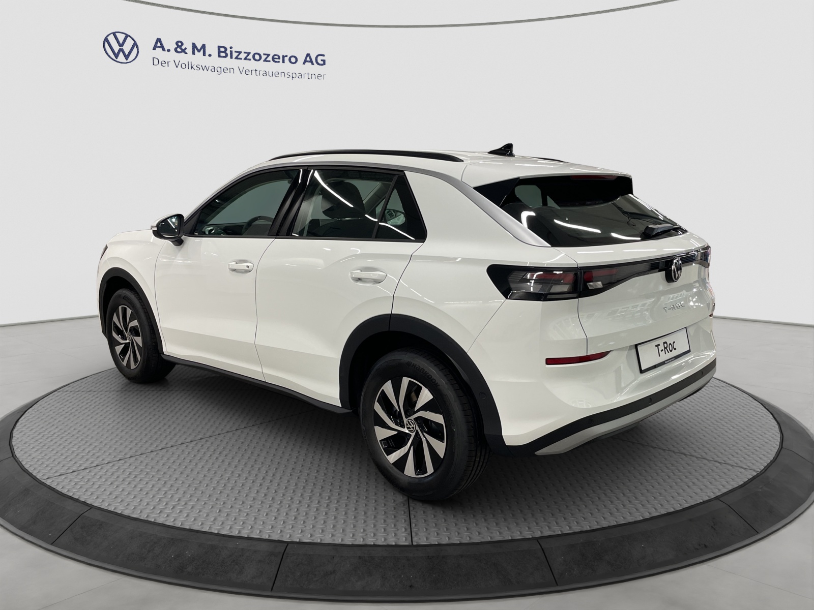 VW T-Roc 1.5 eTSI mHEV Trend DSG-image-2