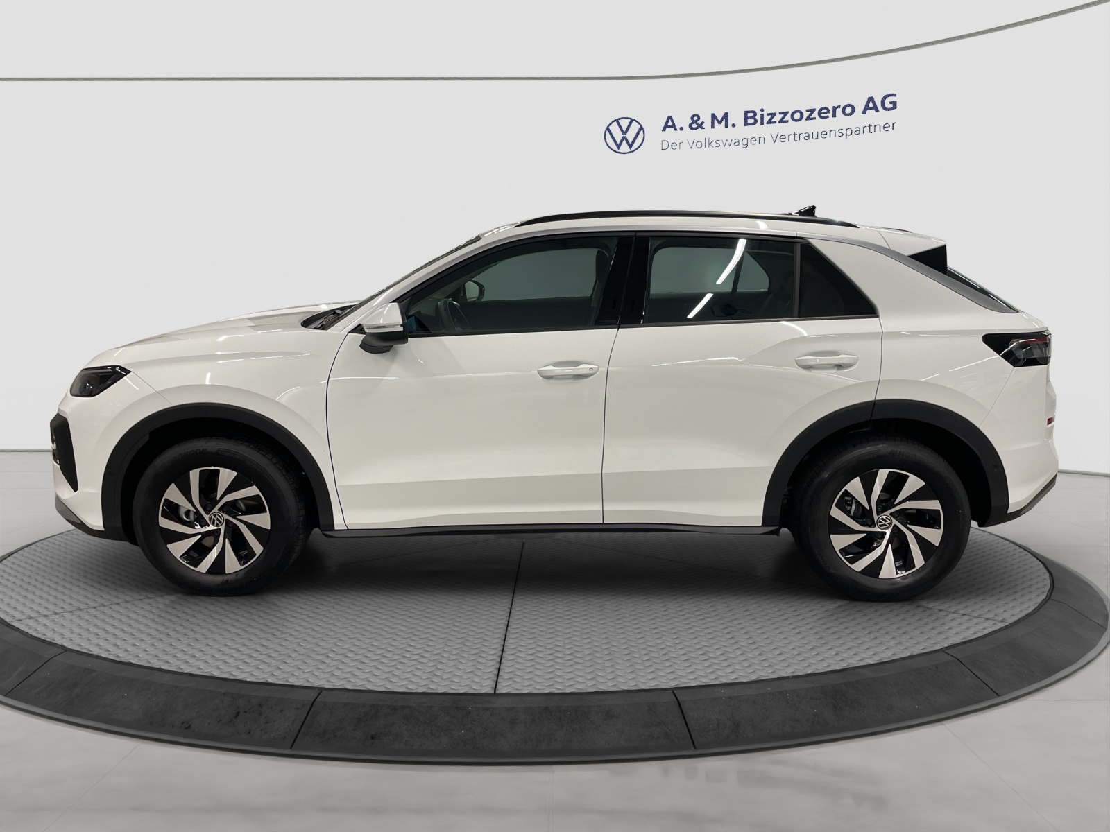 VW T-Roc 1.5 eTSI mHEV Trend DSG-image-1