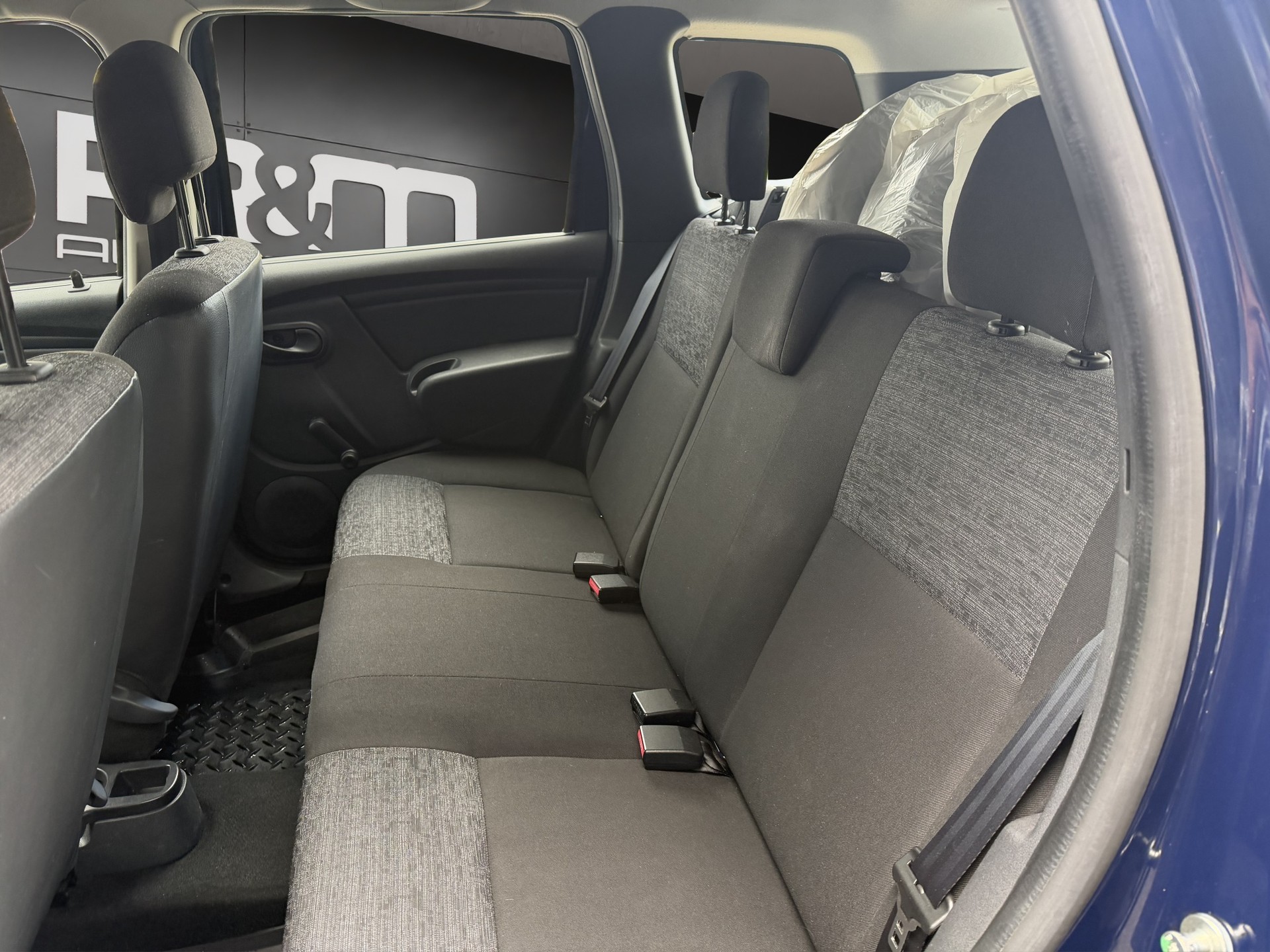 DACIA Duster 1.6 Ambiance 4x4-image-7