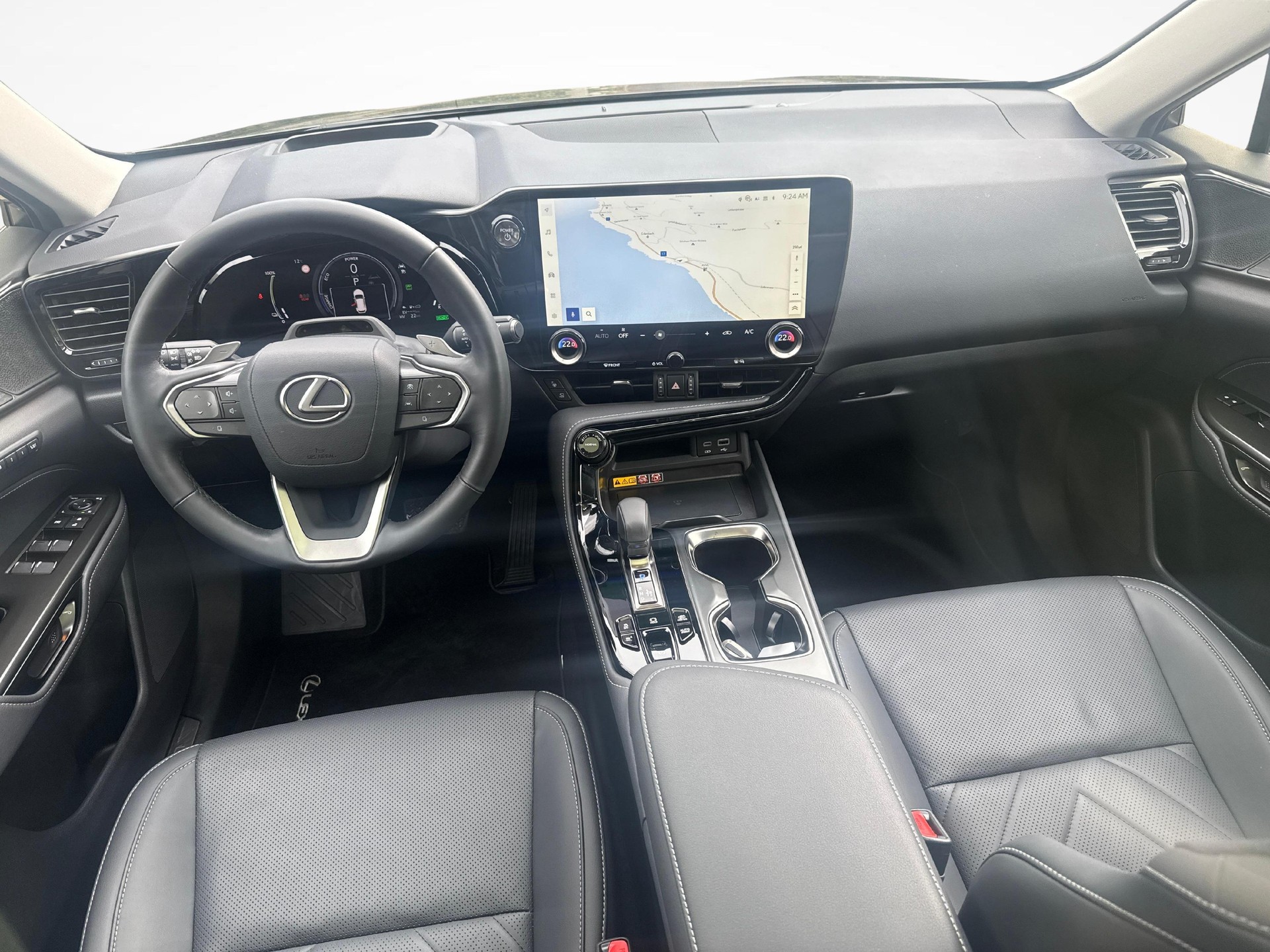LEXUS NX 450h+ Excellence-image-13