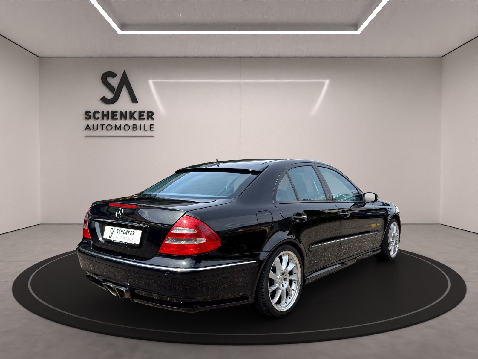MERCEDES-BENZ E 320 Avantgarde Automatic FAB Design-image-4