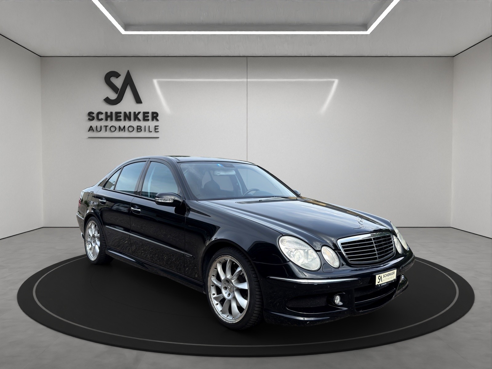 MERCEDES-BENZ E 320 Avantgarde Automatic FAB Design-image-6