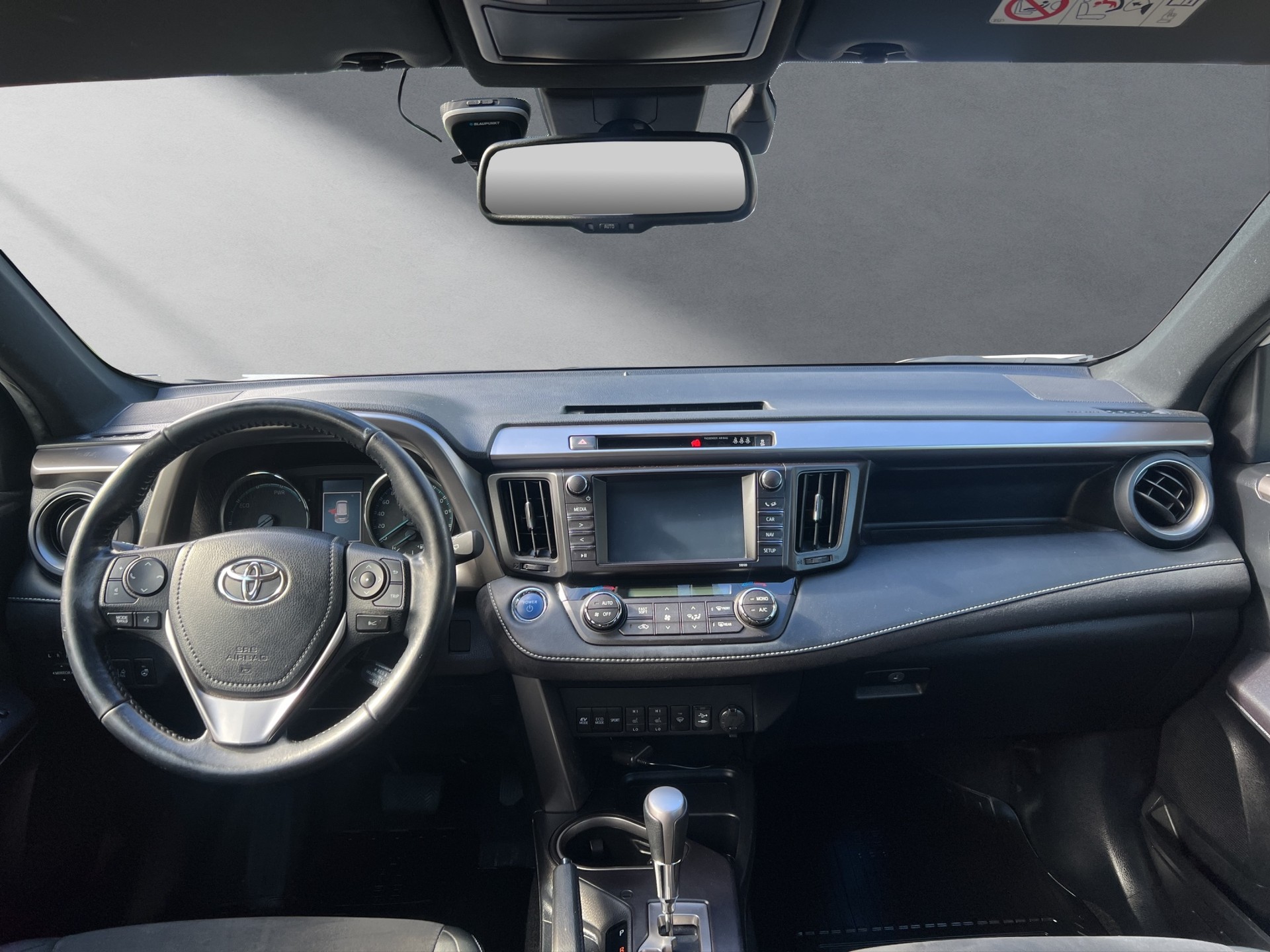 TOYOTA RAV4 2.5 HSD Style-showroom-element-3
