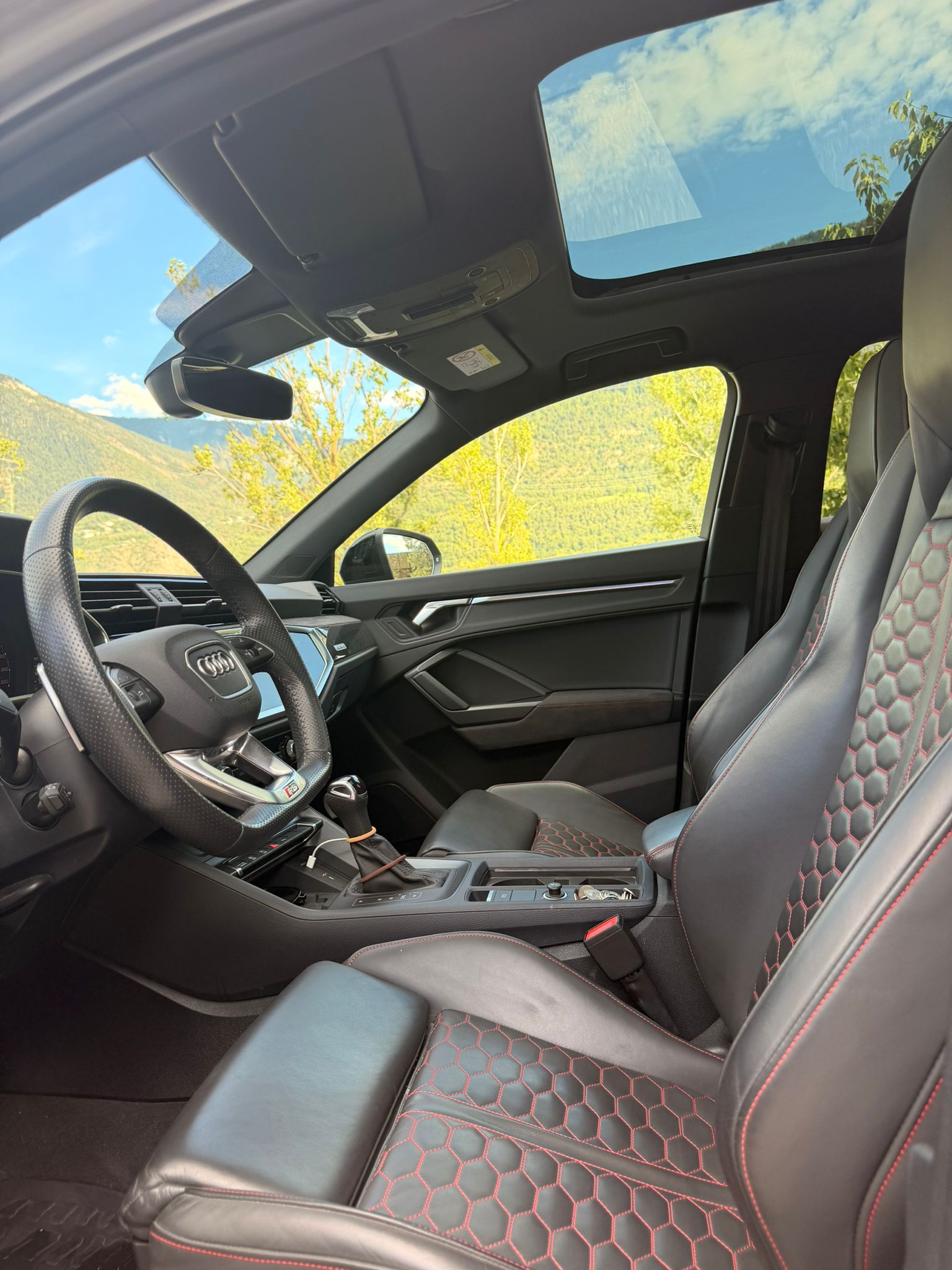 AUDI 2.5 TFSI quattro S-Tronic-image-4