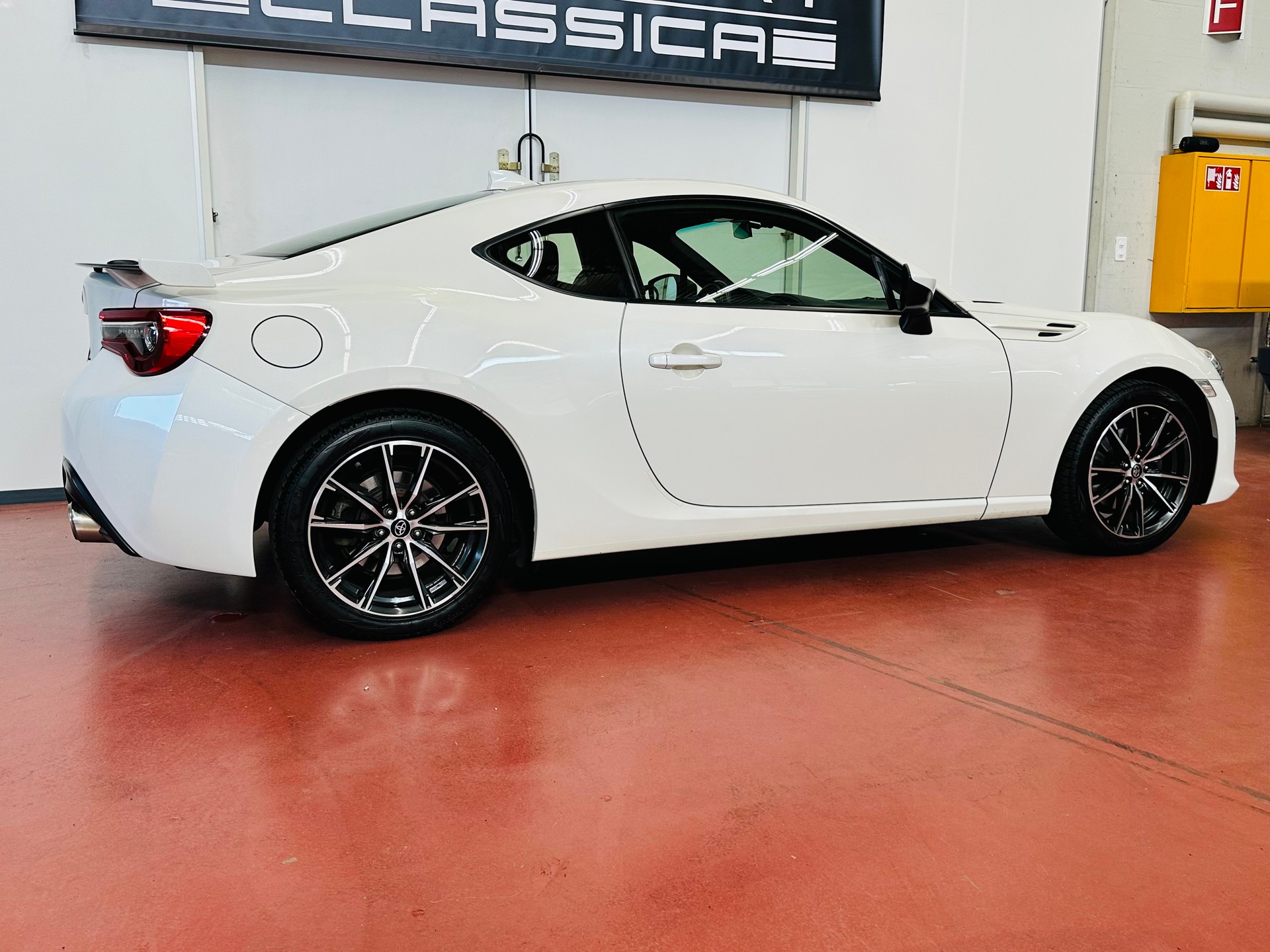 TOYOTA GT 86 2.0 D-4S Sport-image-8
