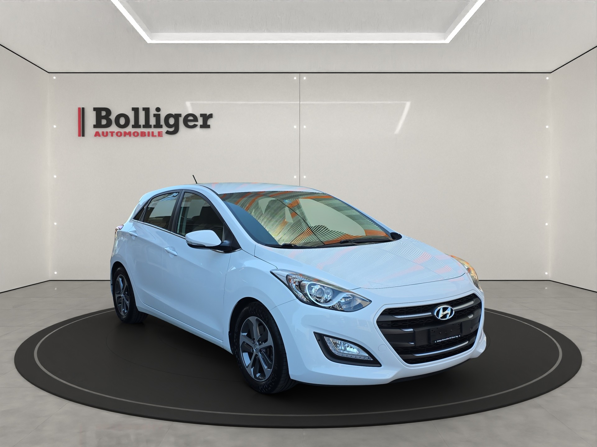 HYUNDAI i30 1.6 GDI Plena-image-2