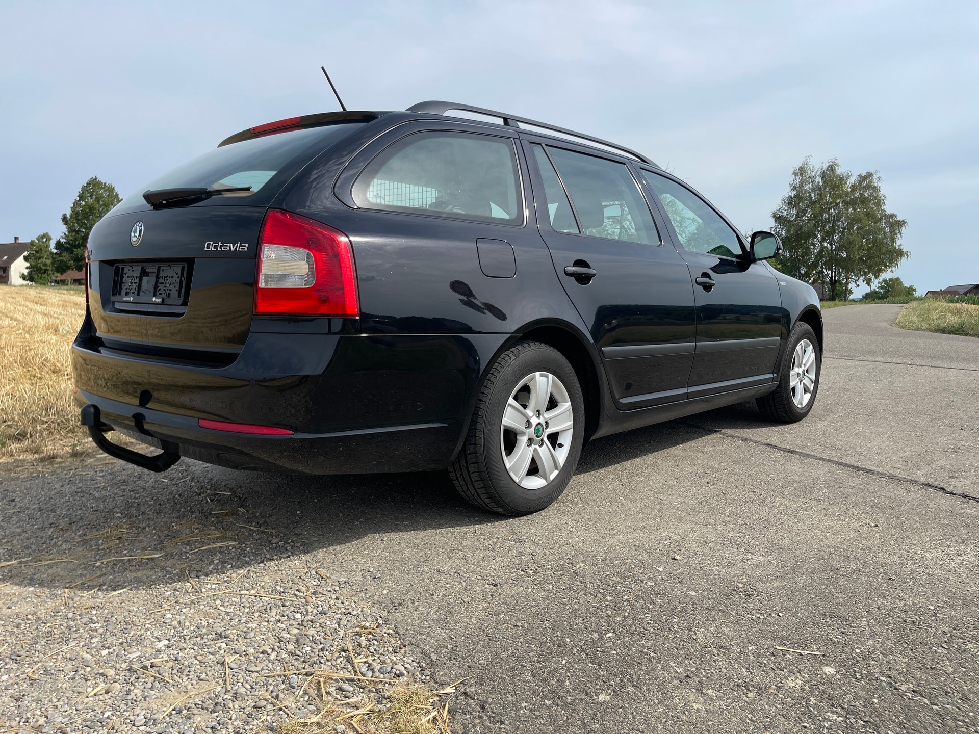 SKODA Octavia Combi 2.0 TDI AllDrive 4x4 DSG-image-3