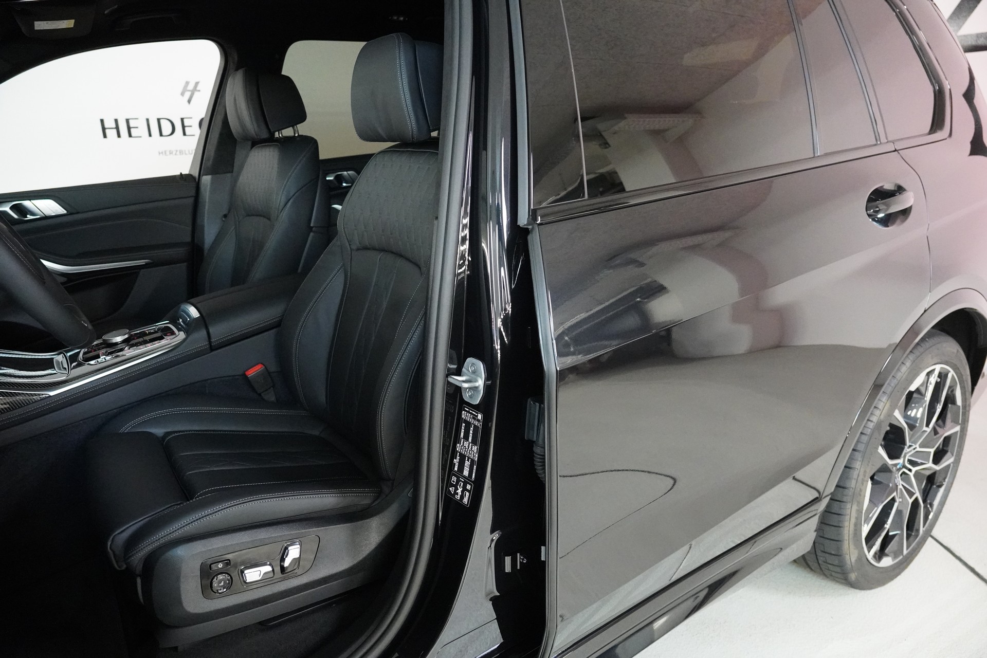 BMW X7 xDrive 48V 40d M Sport Steptronic-image-11