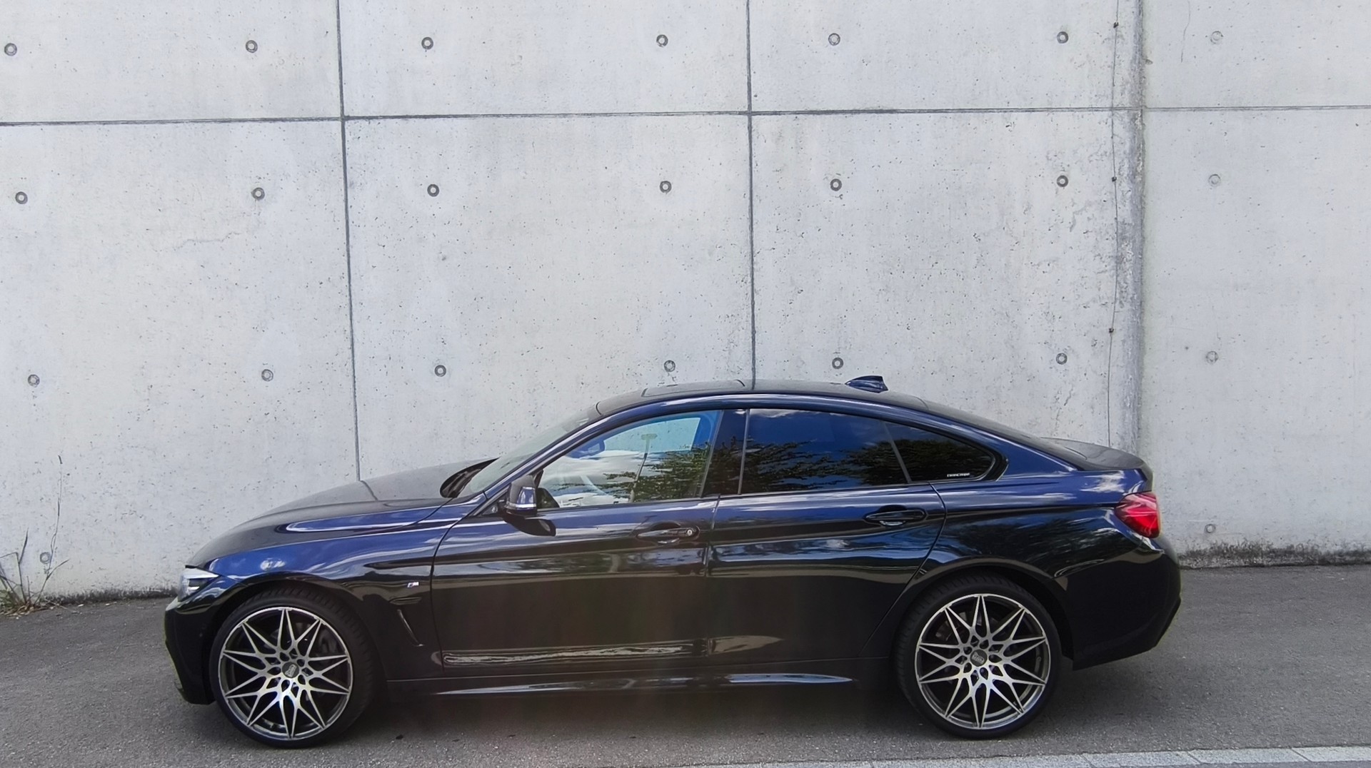 BMW 440i Gran Coupé xDrive M Sport Individual Steptronic-image-2