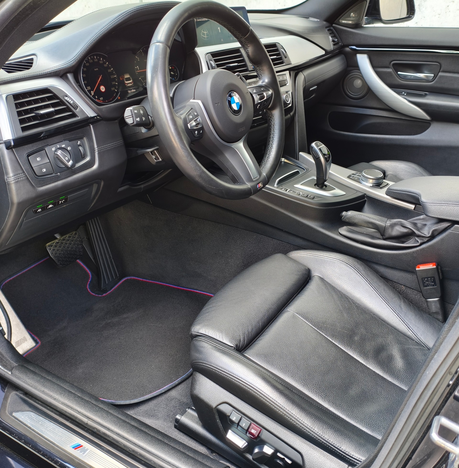 BMW 440i Gran Coupé xDrive M Sport Individual Steptronic-image-5