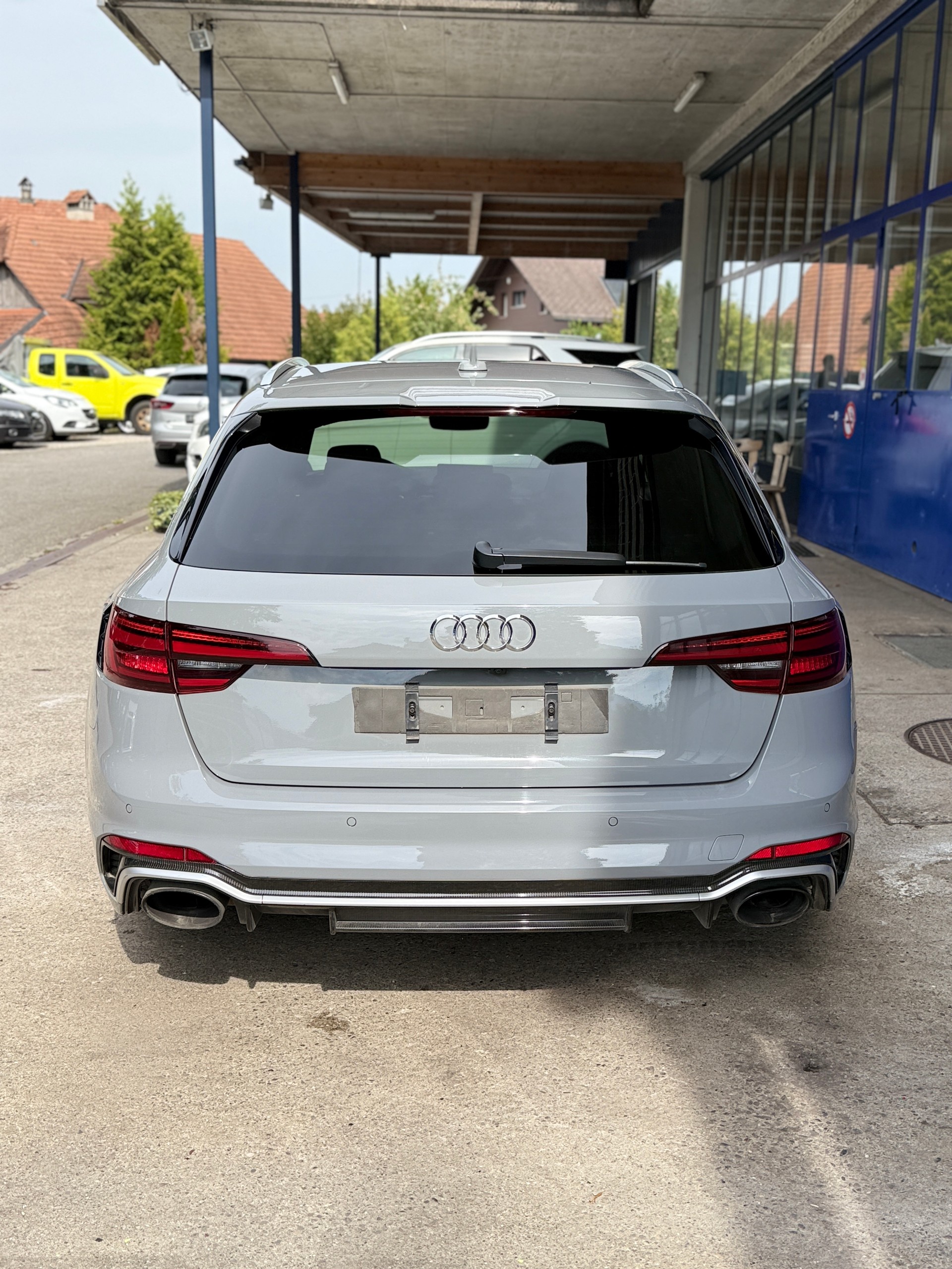 AUDI RS4 Avant 2.9 TFSI quattro tiptronic-image-3