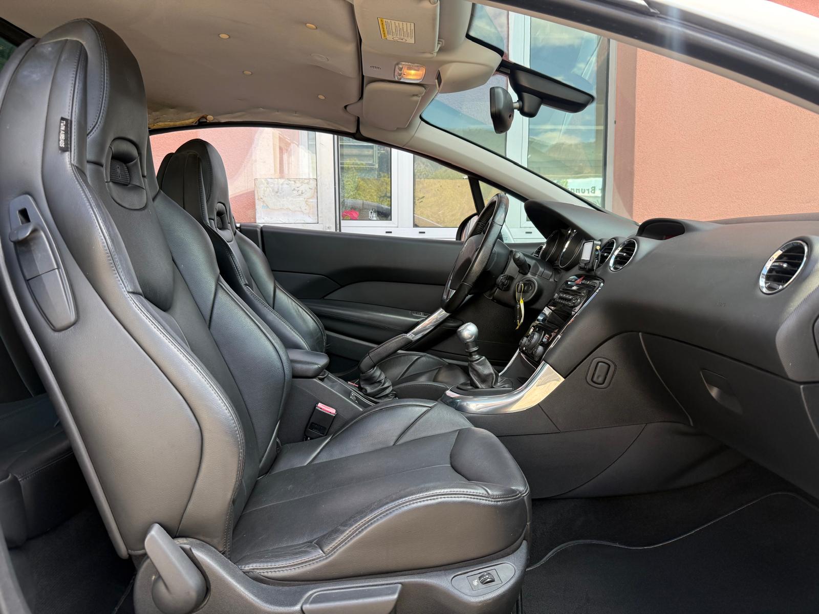 PEUGEOT 308 CC 1.6 16V Turbo Sport Pack-image-8