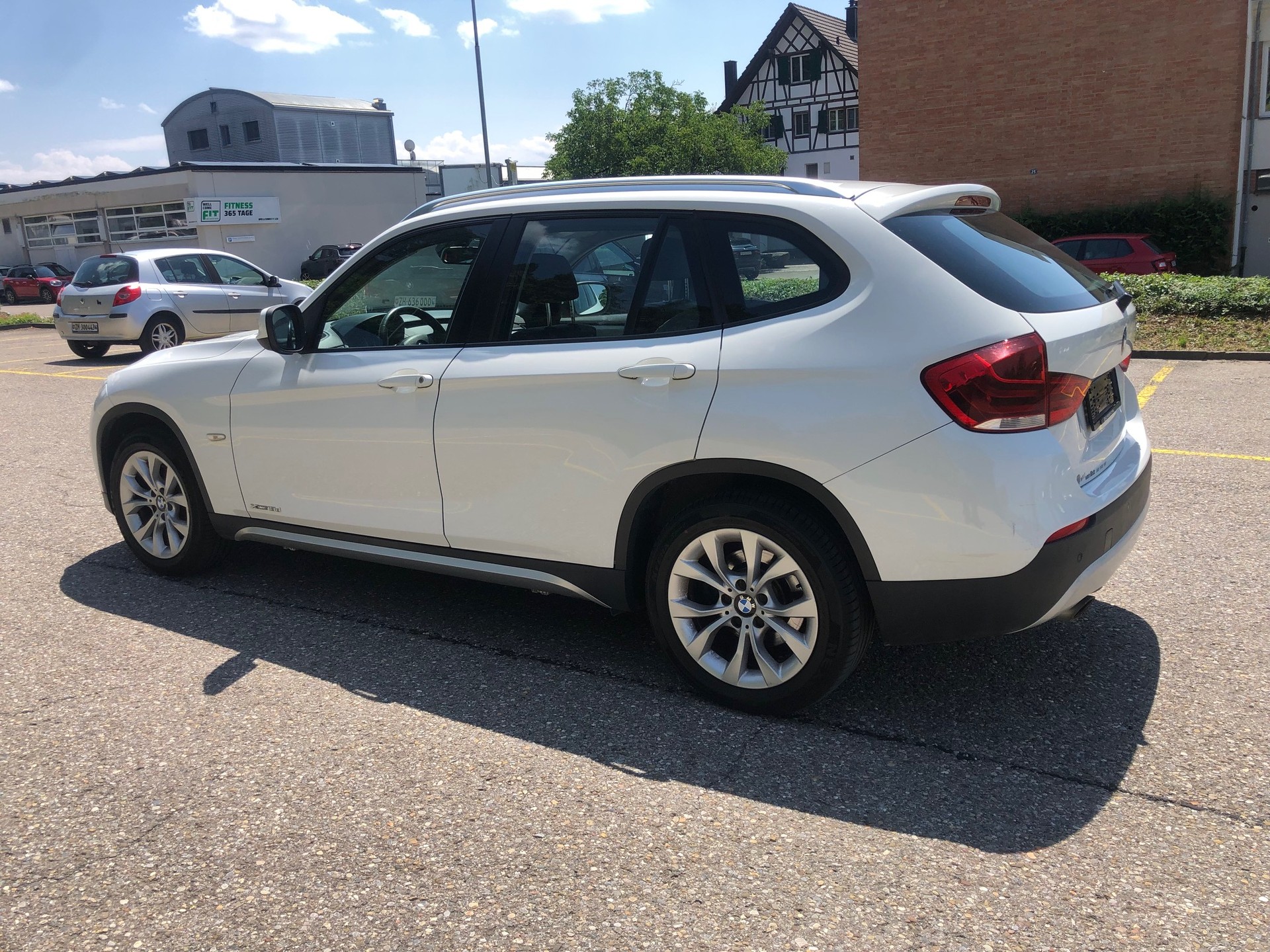 BMW X1 xDrive 18d-image-3