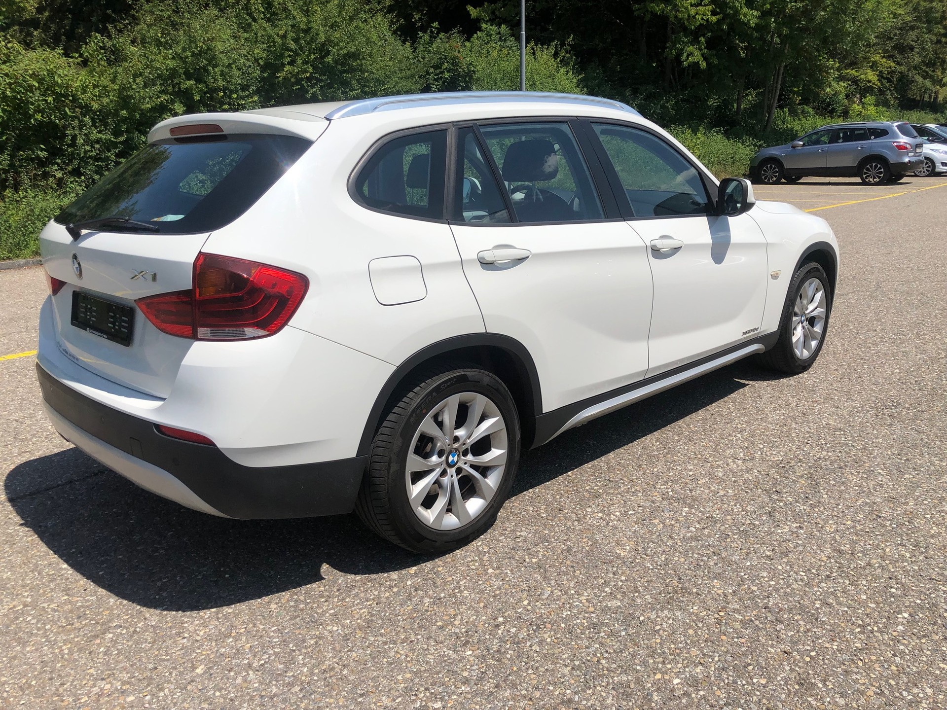 BMW X1 xDrive 18d-image-2